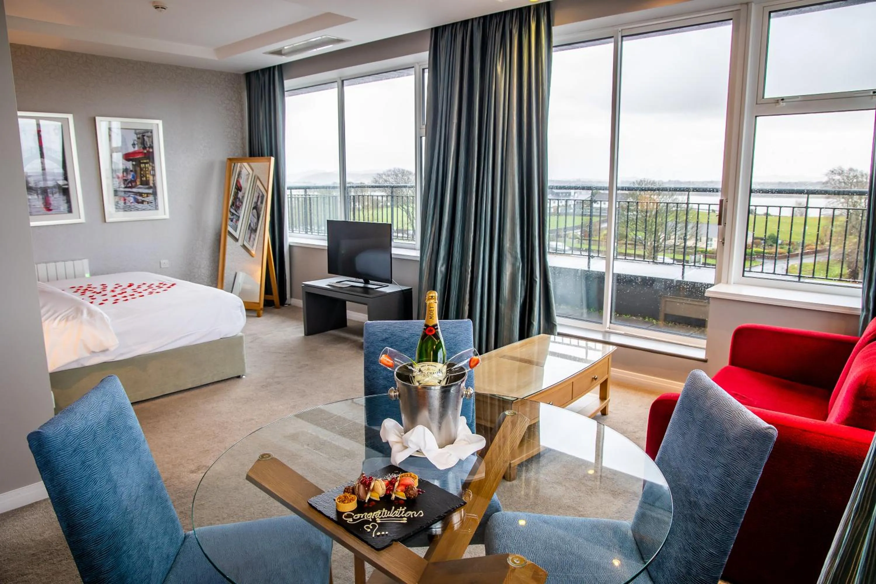 Bed in Radisson BLU Hotel & Spa, Sligo