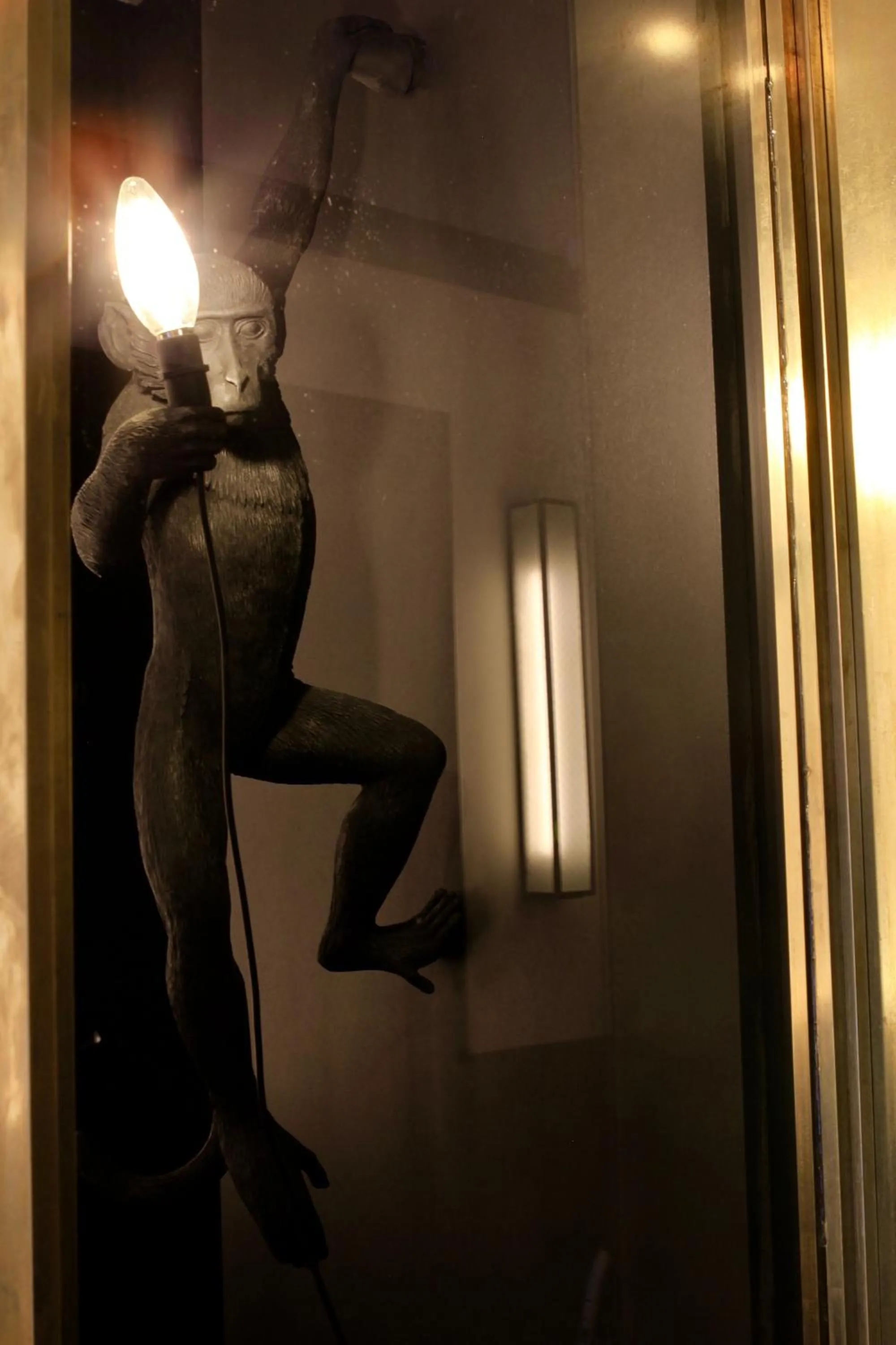 Decorative detail in Getaway Brussels Airport