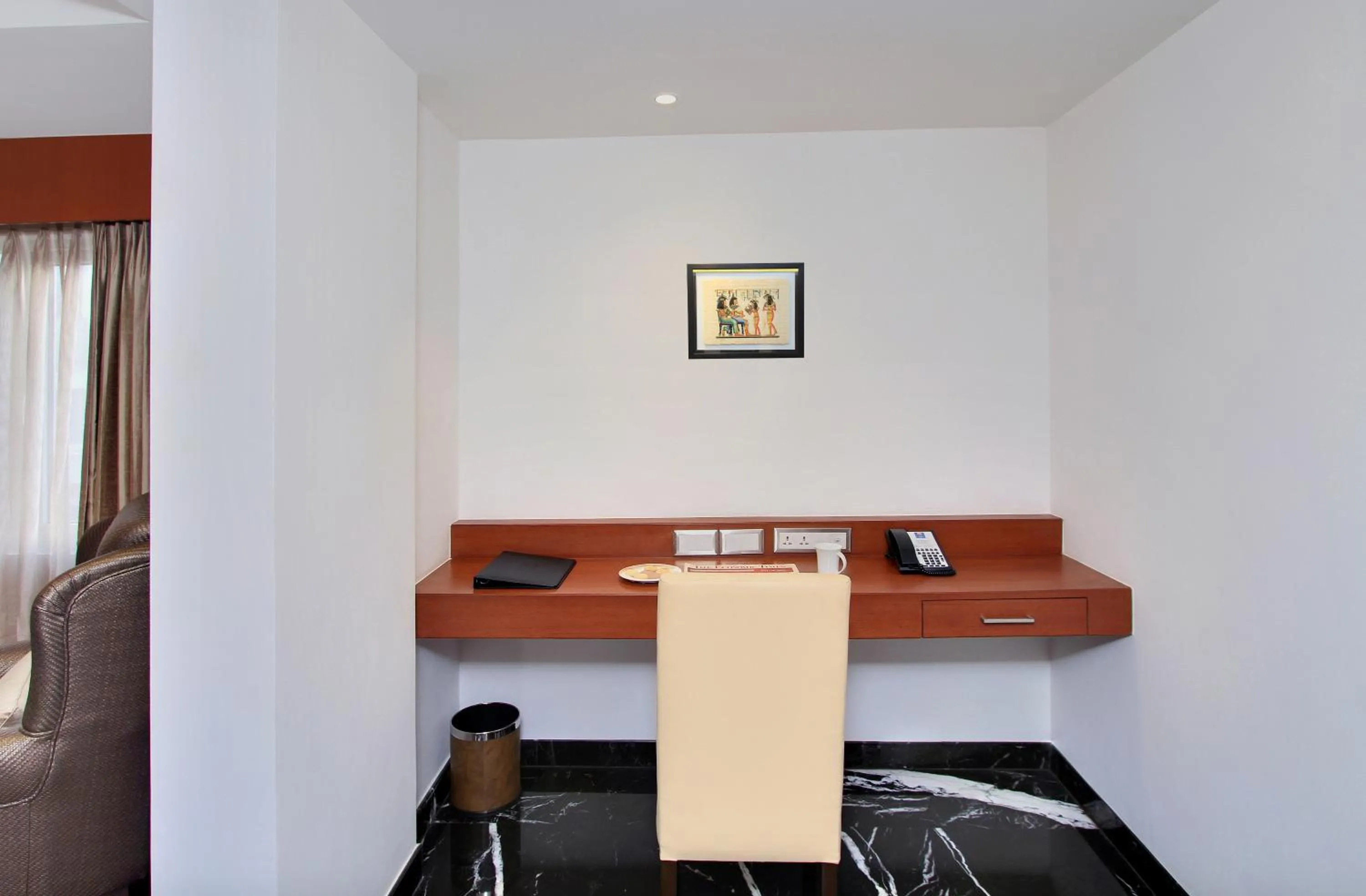 Seating area in Comfort Inn Insys