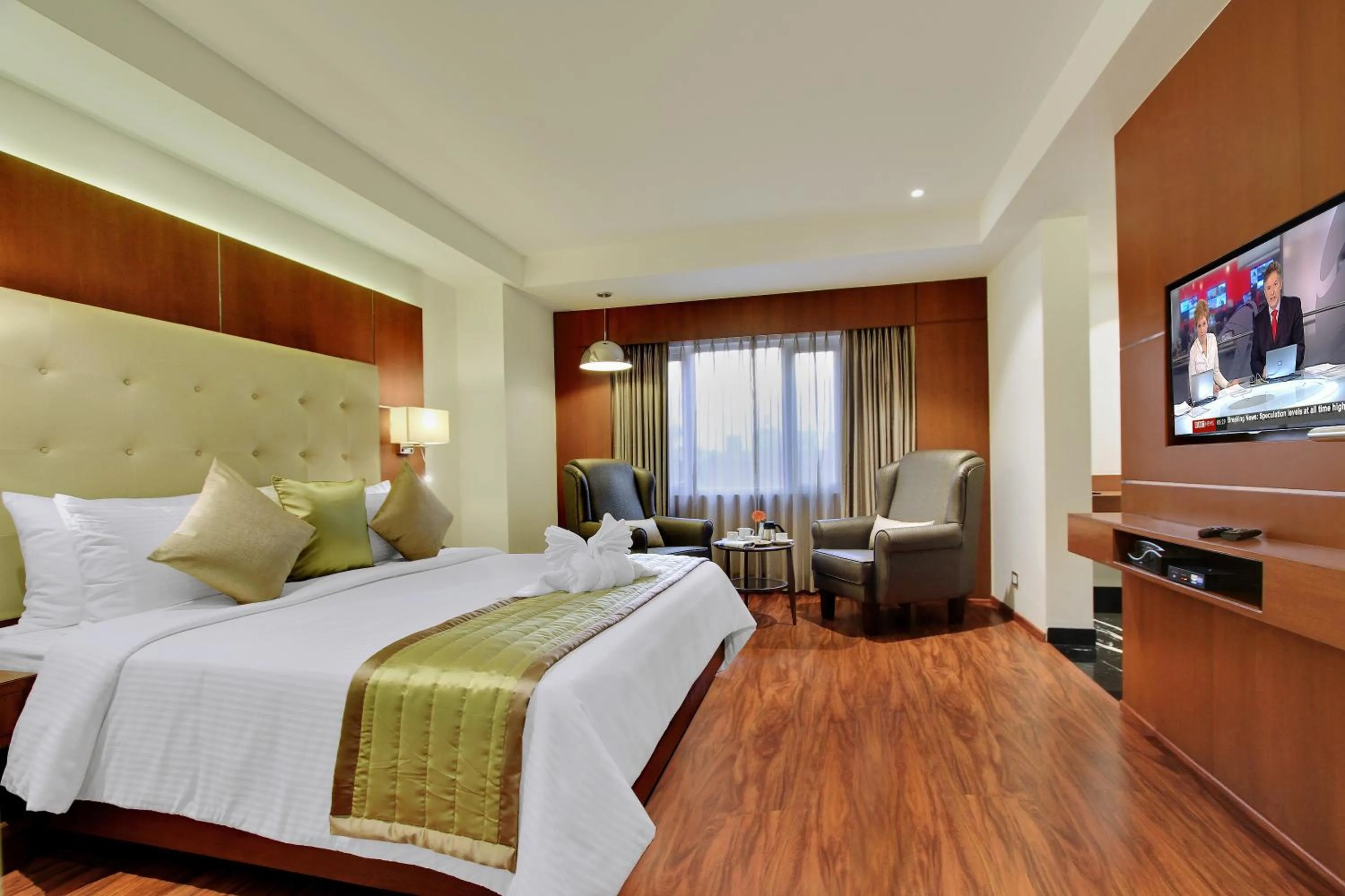 TV and multimedia in Comfort Inn Insys