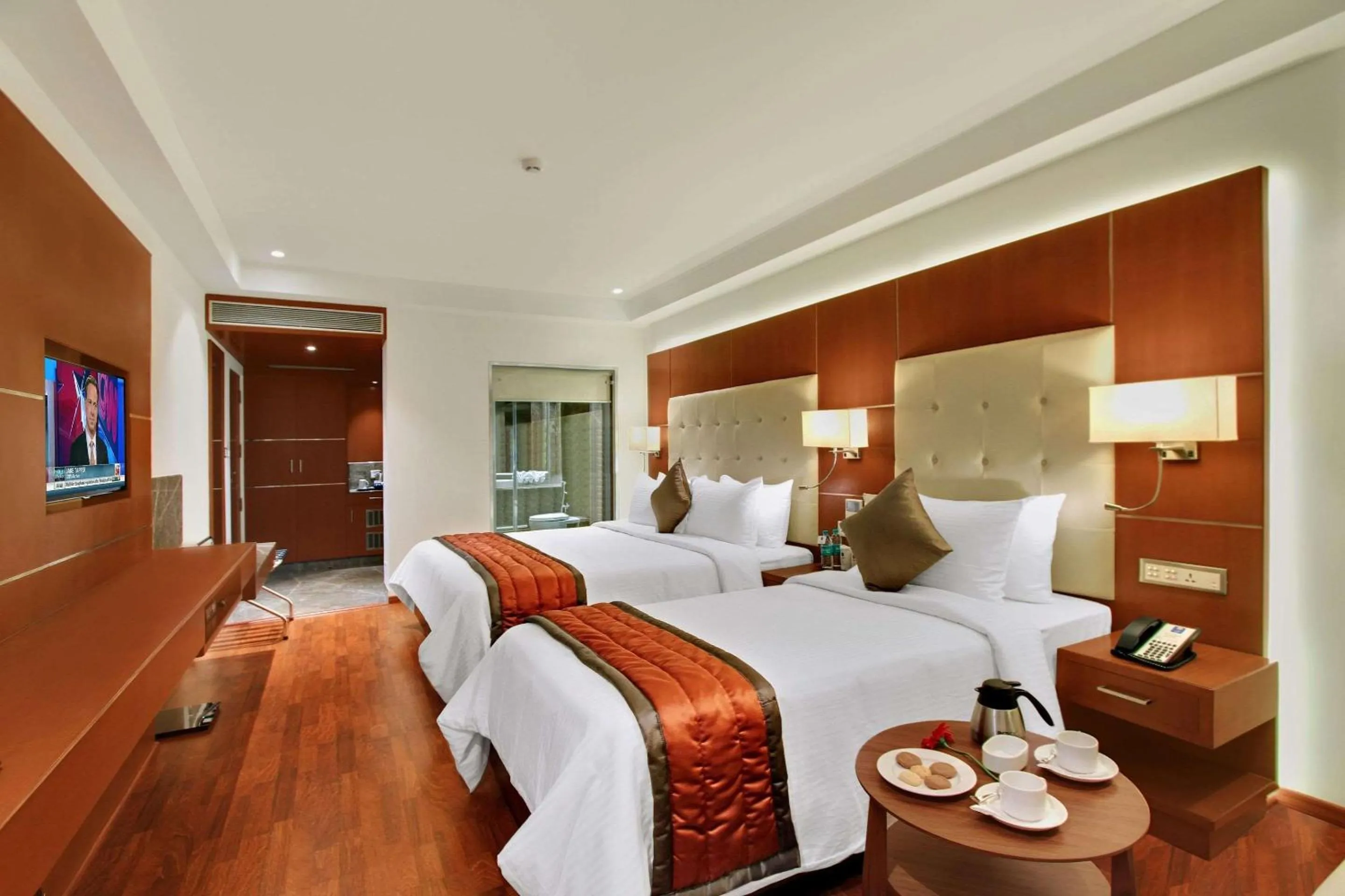 Photo of the whole room in Comfort Inn Insys