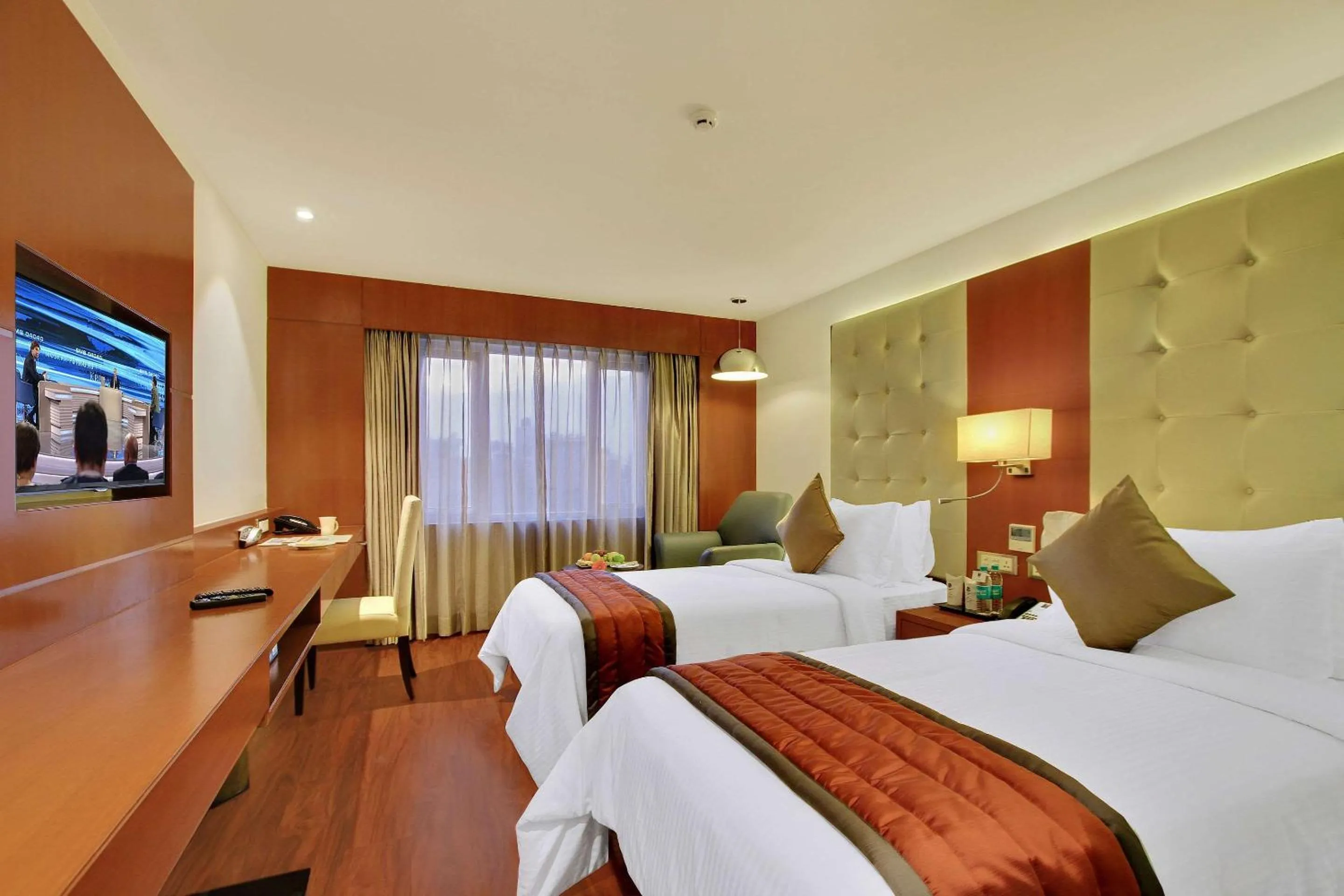 Photo of the whole room in Comfort Inn Insys