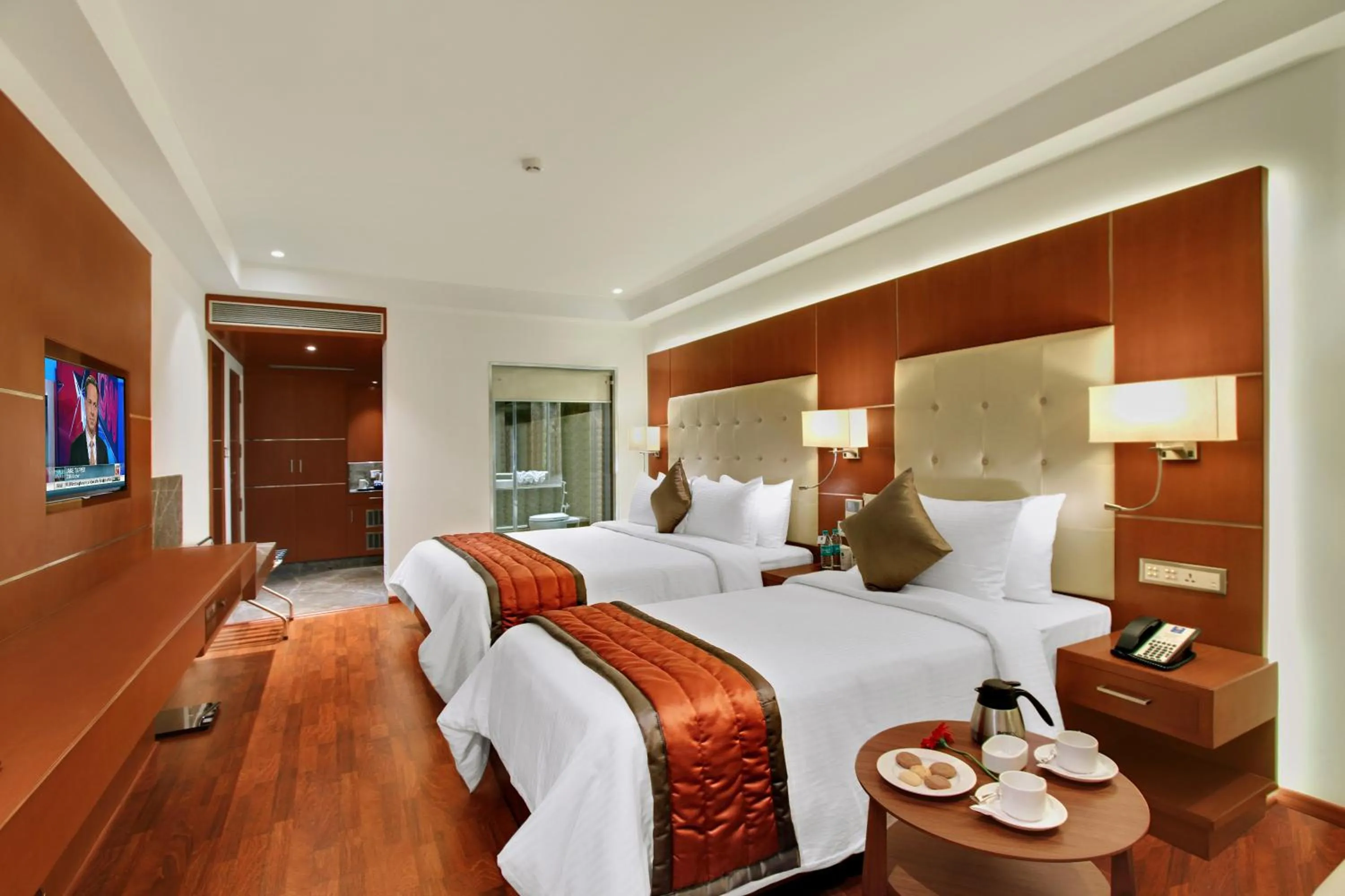 Coffee/tea facilities in Comfort Inn Insys