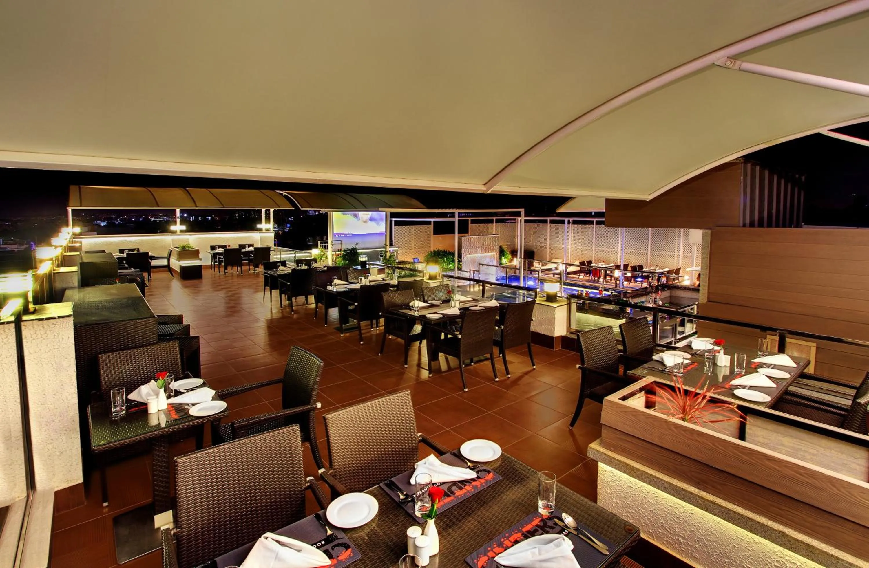 Restaurant/places to eat in Comfort Inn Insys