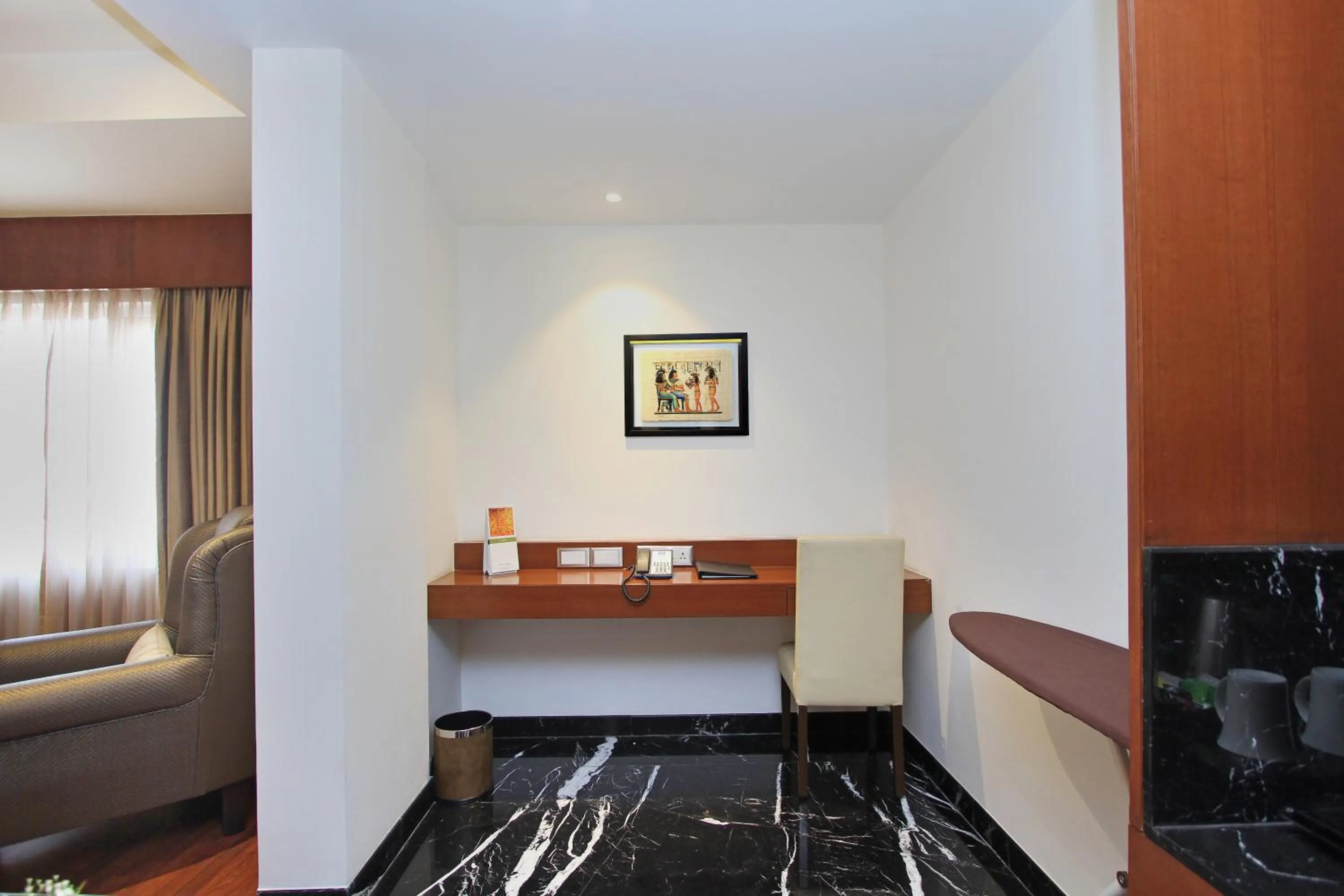 Seating area in Comfort Inn Insys