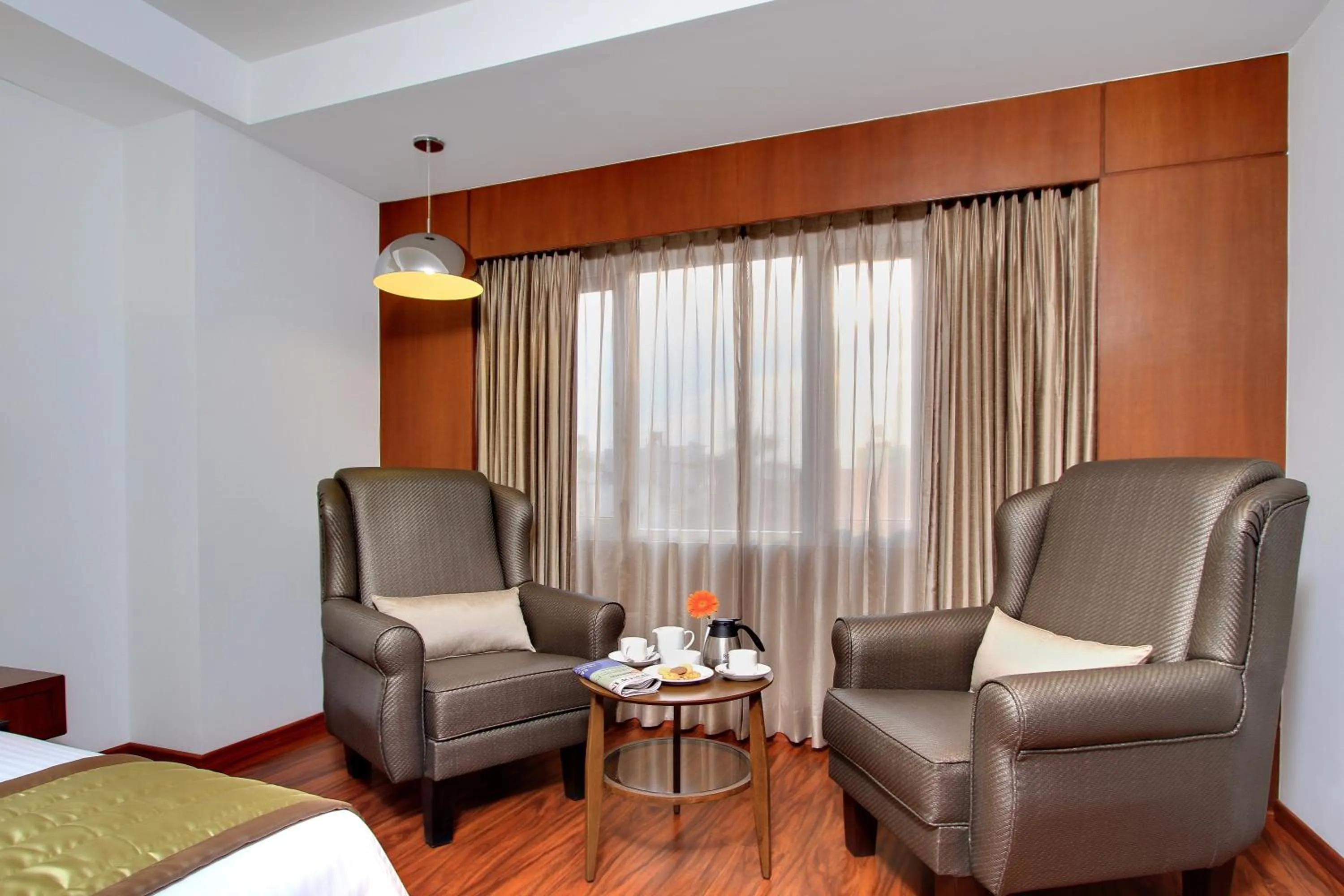 Seating area in Comfort Inn Insys