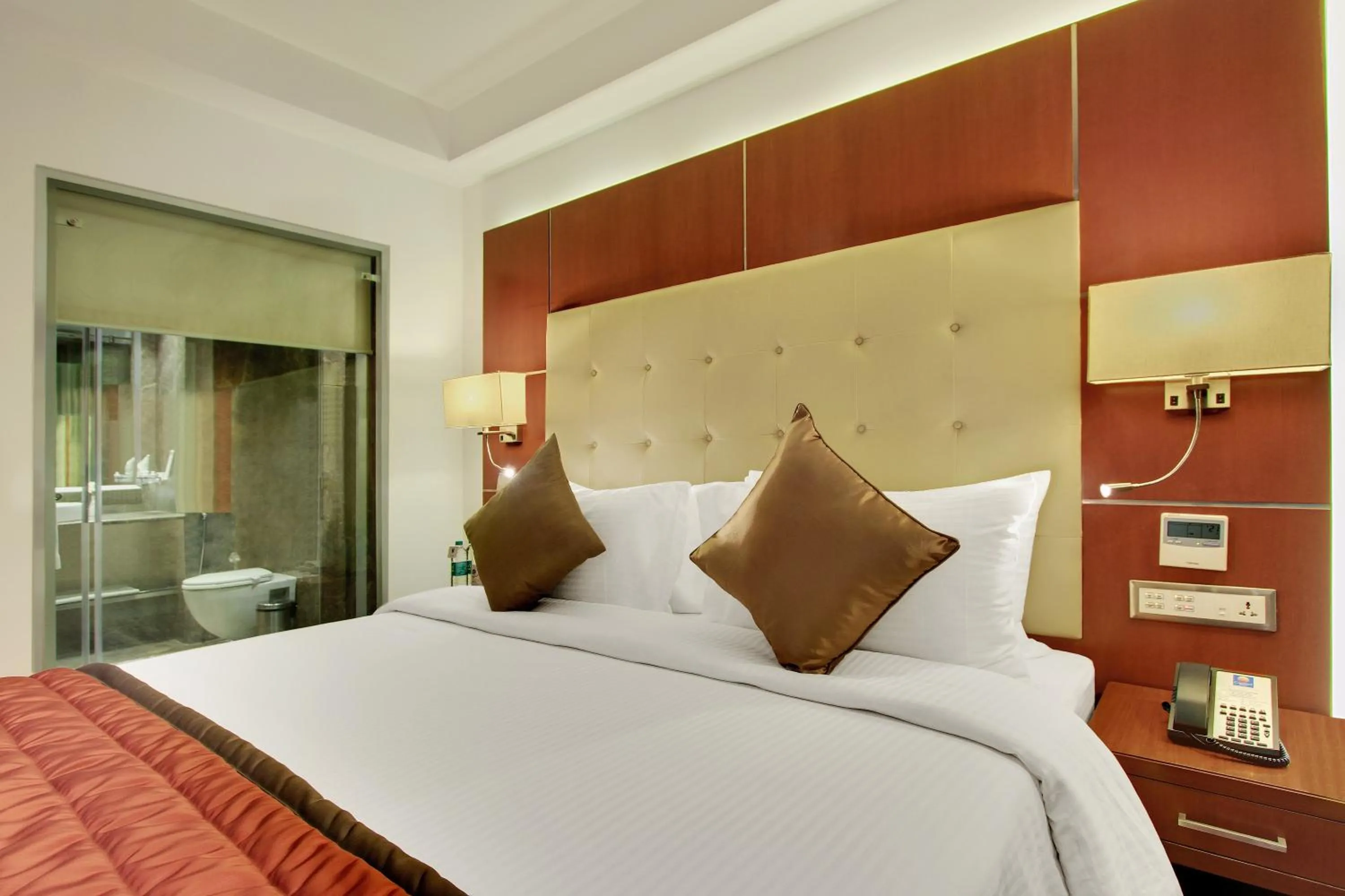 Bedroom in Comfort Inn Insys