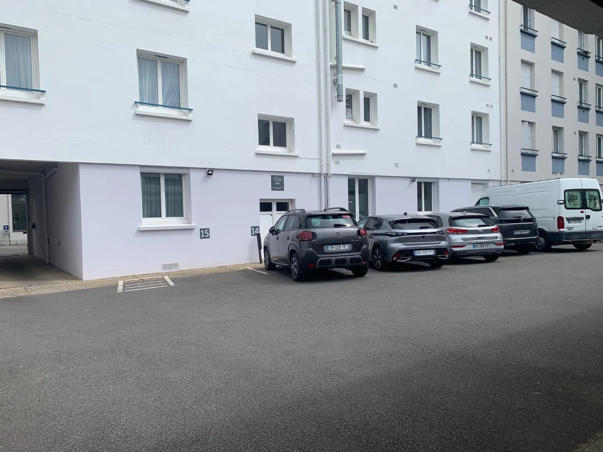 Parking in Hôtel Escale Oceania Lorient