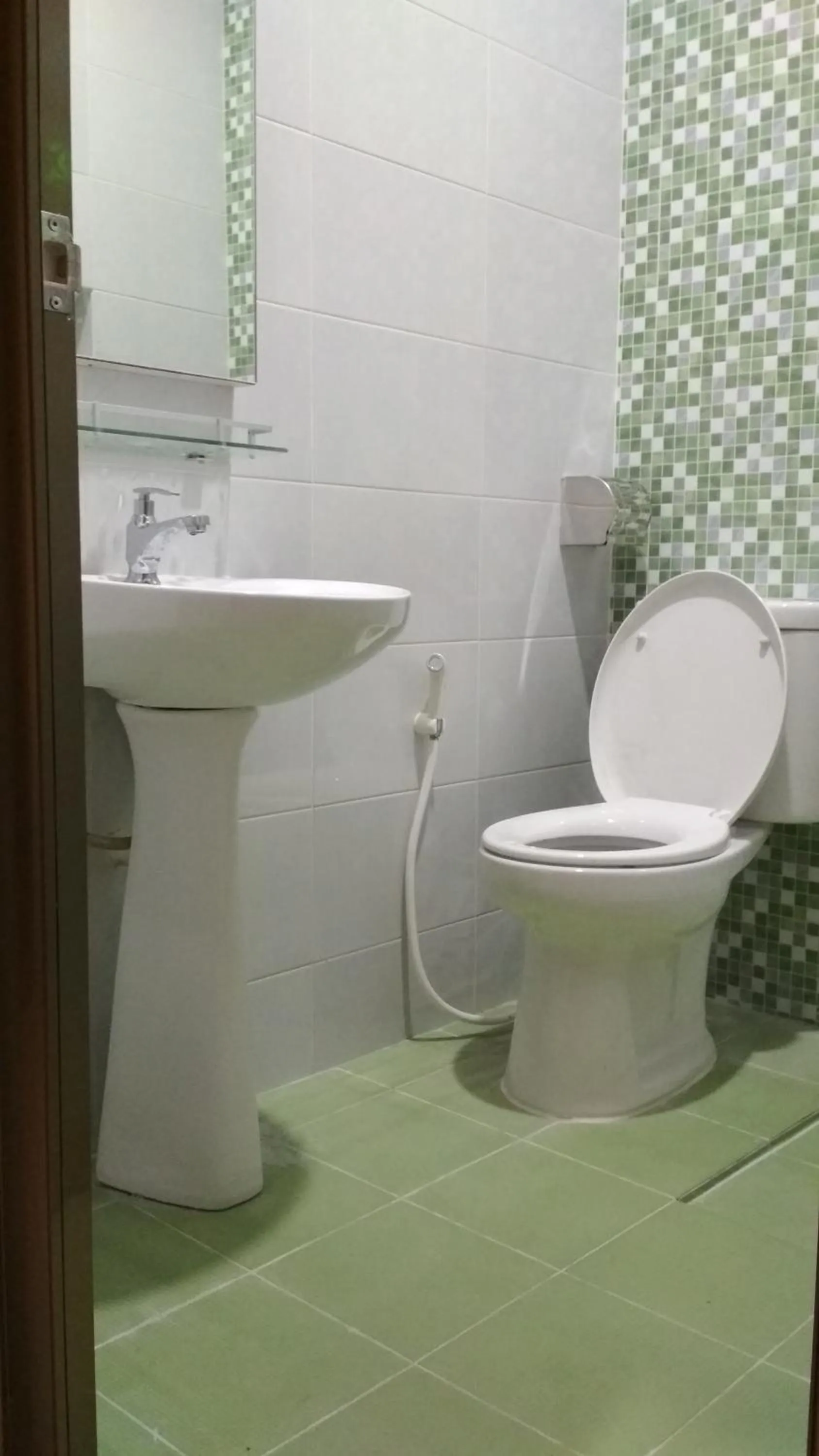 Shower in SleepRest - Plamo Garden