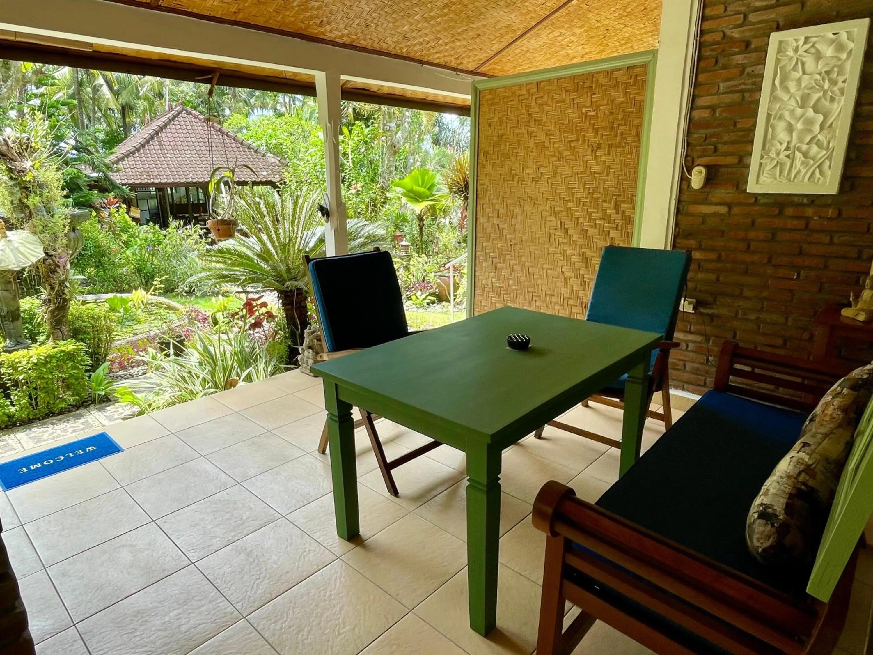 Patio in Dasa Wana - DW Jungle Resort - Candidasa