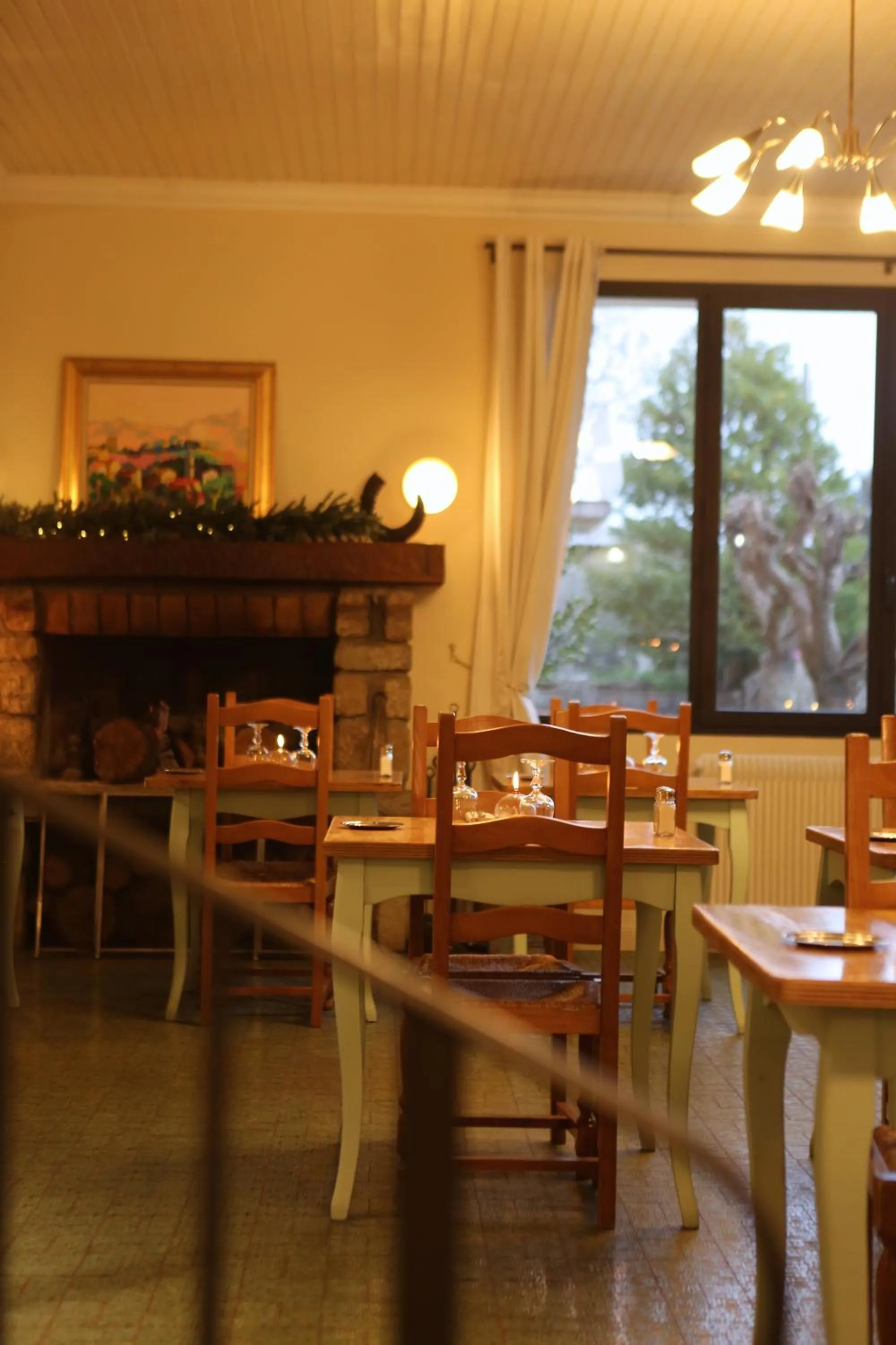 Restaurant/places to eat in Sole E Monti