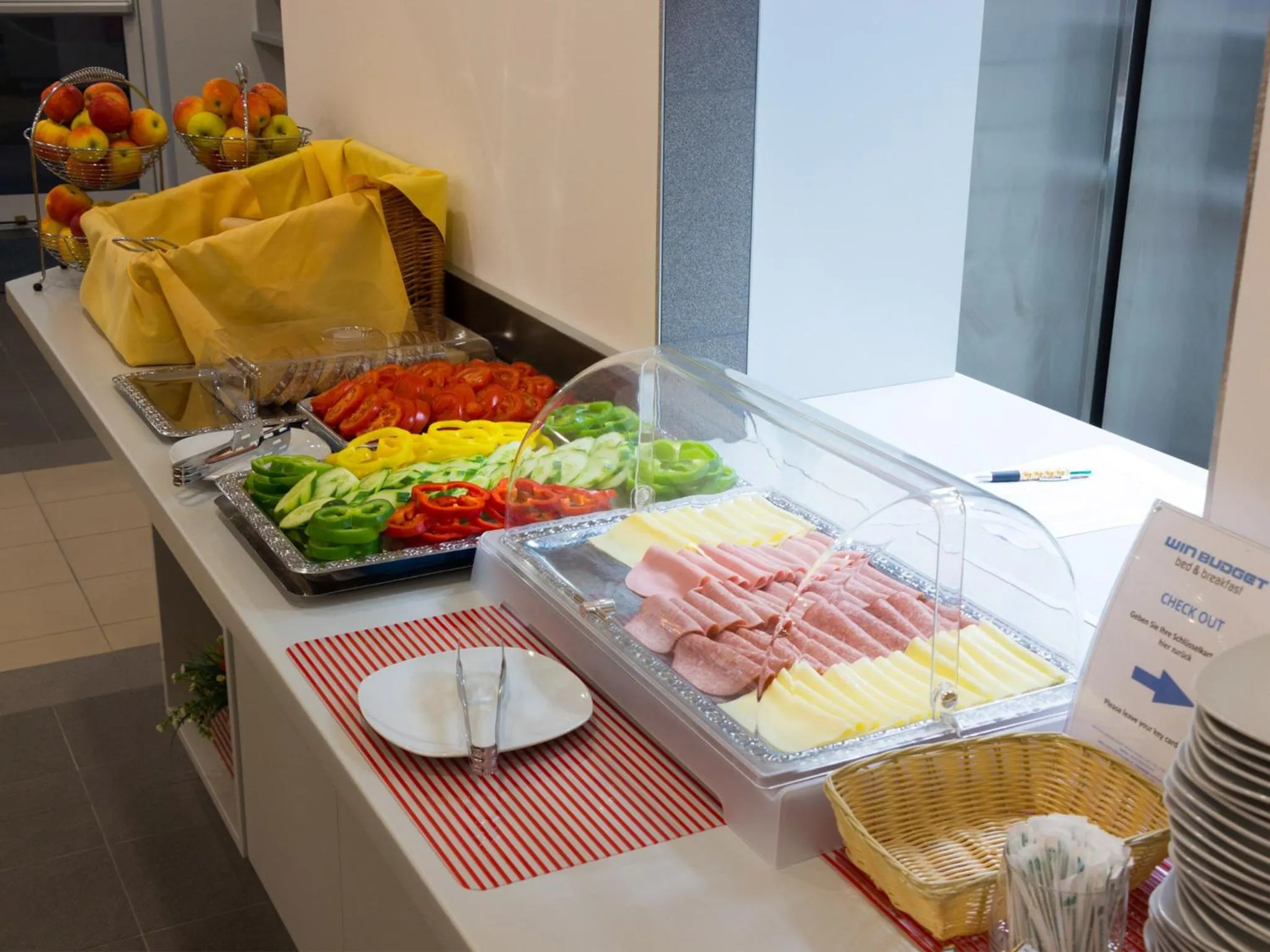 Continental breakfast in WinBudget "bed&breakfast"