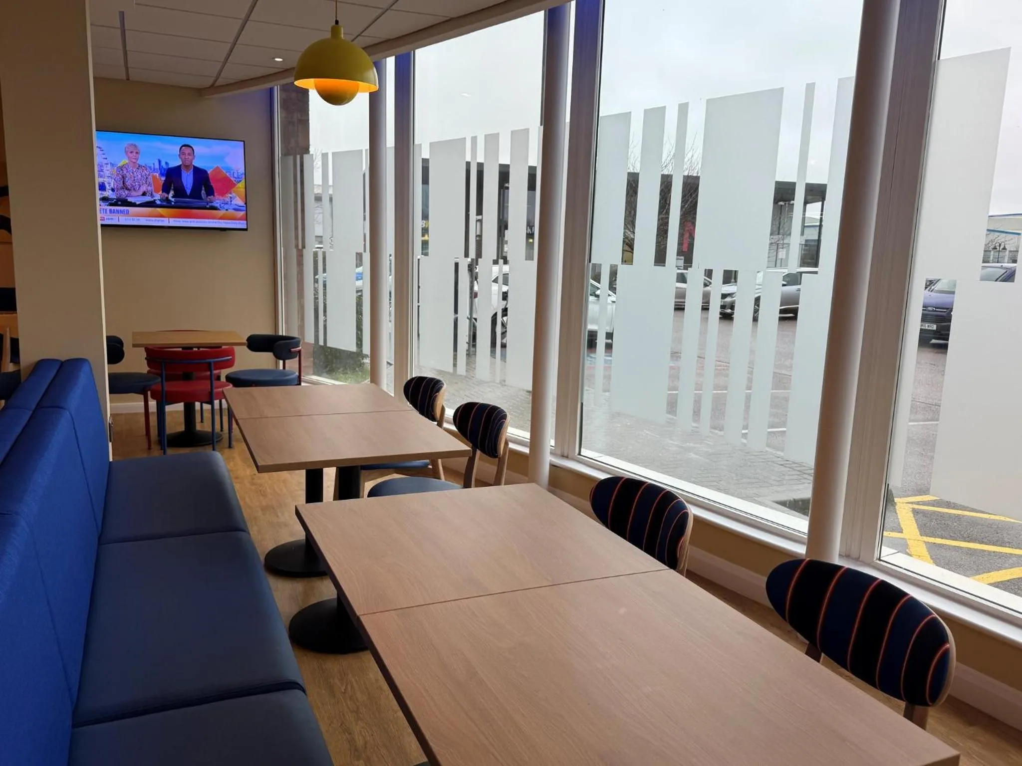 Restaurant/places to eat in Holiday Inn Express Nuneaton by IHG