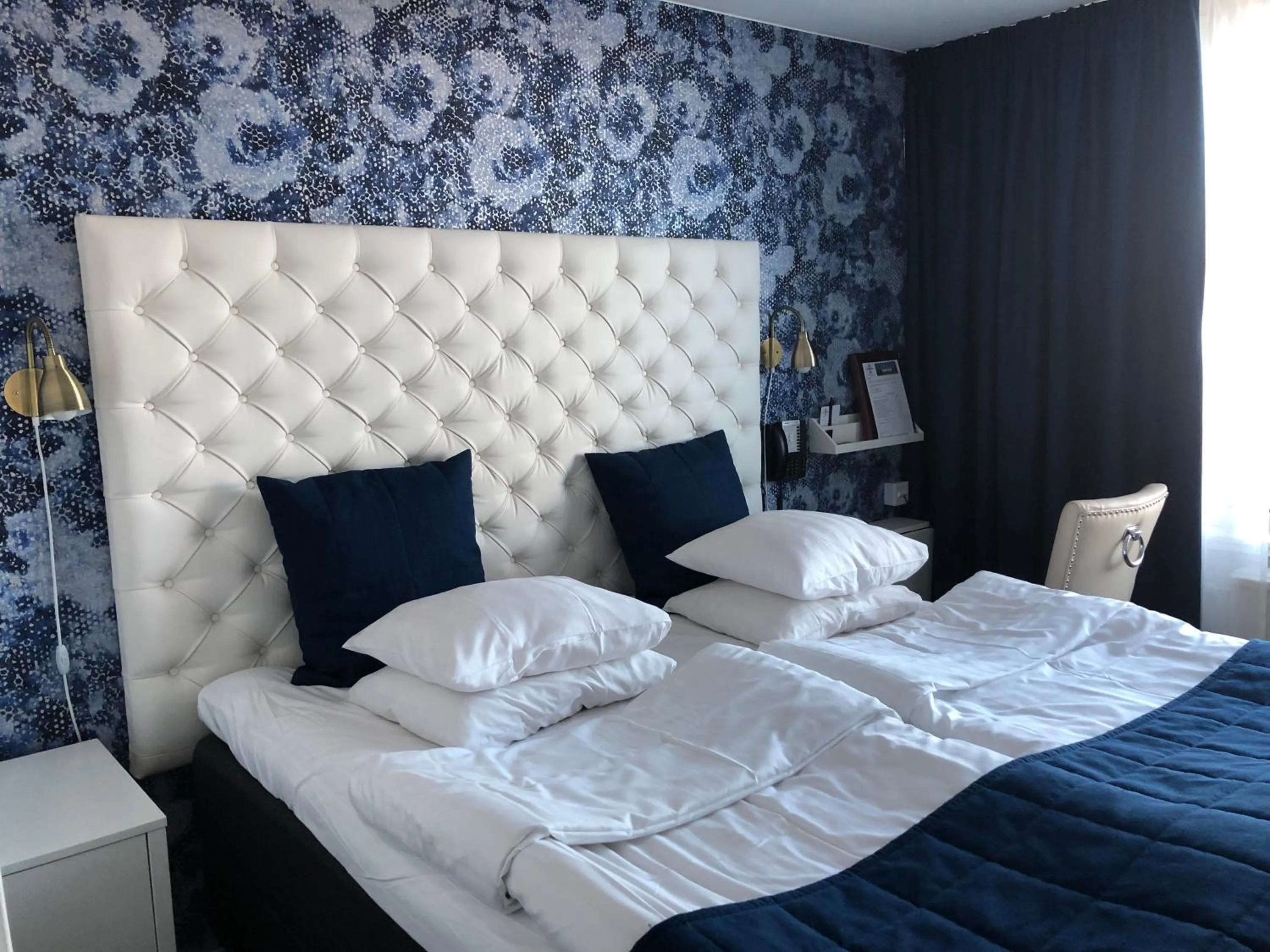 Bed in Sundbyholms Slott