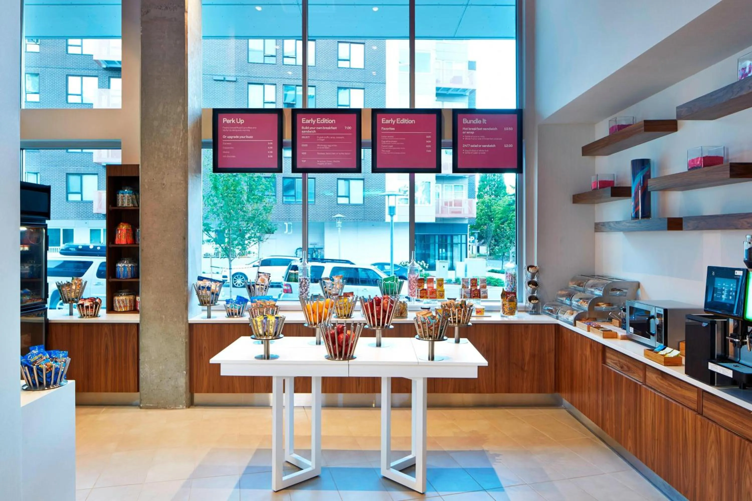 Restaurant/places to eat in Aloft Seattle Redmond