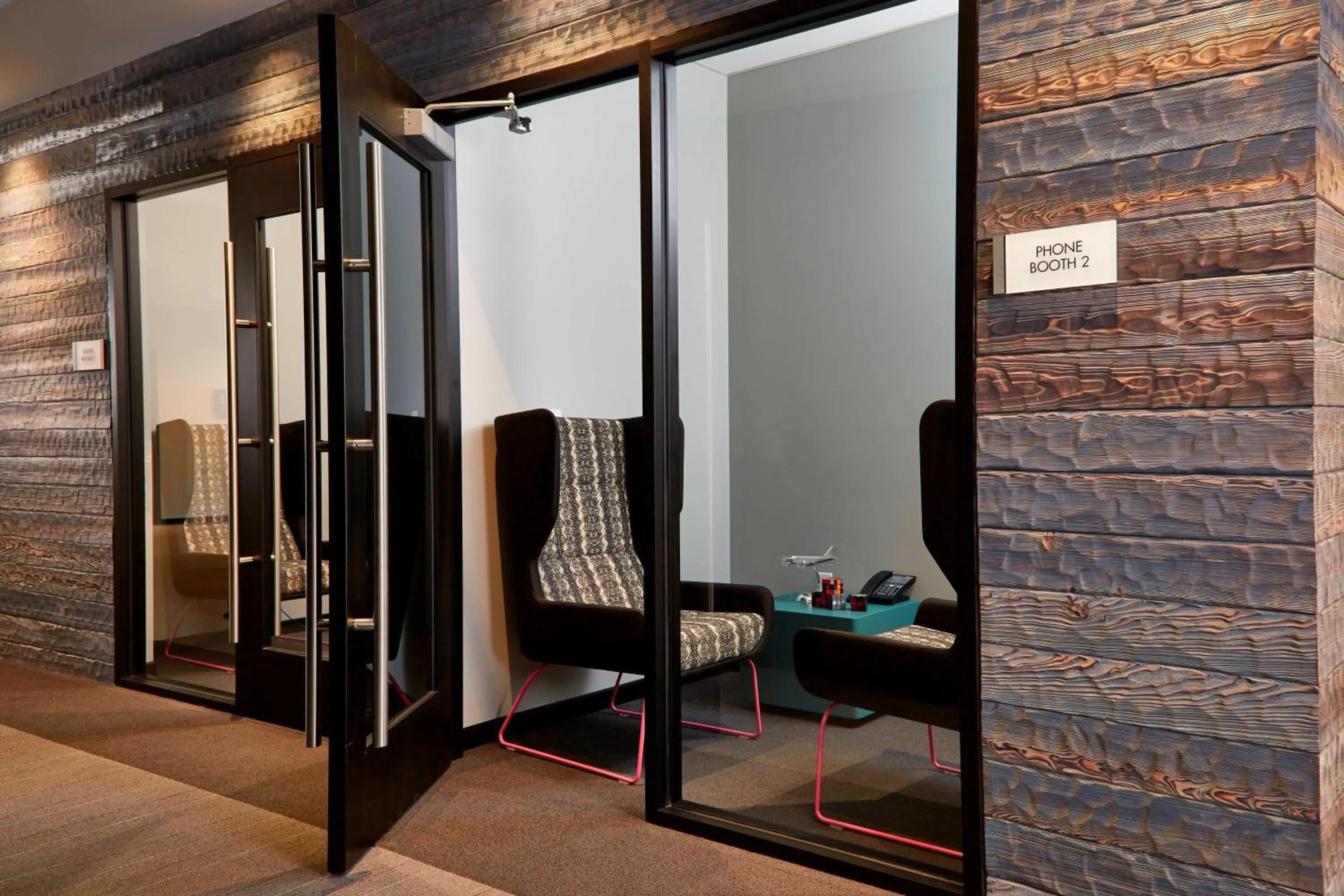 Meeting/conference room in Aloft Seattle Redmond