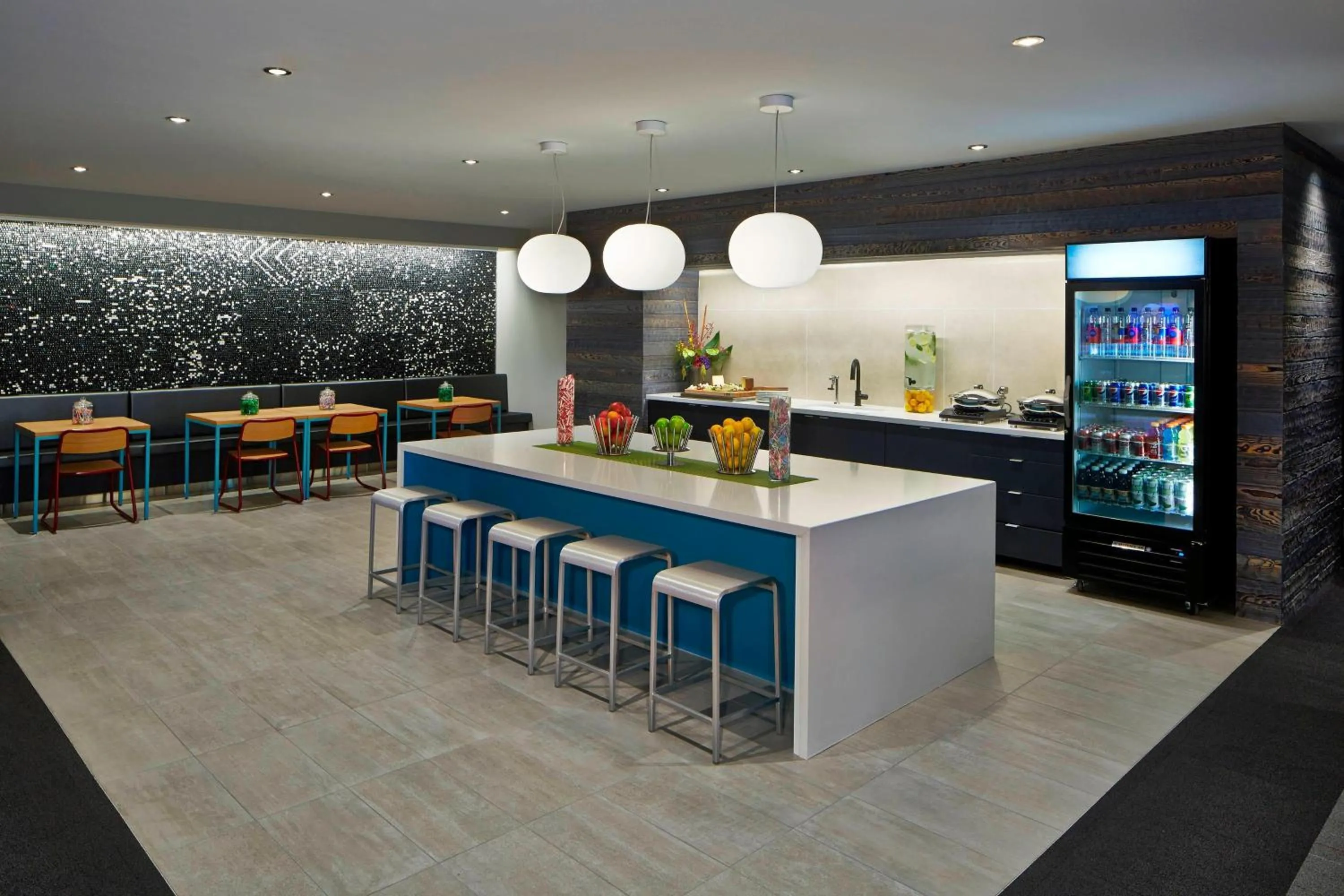 Meeting/conference room in Aloft Seattle Redmond