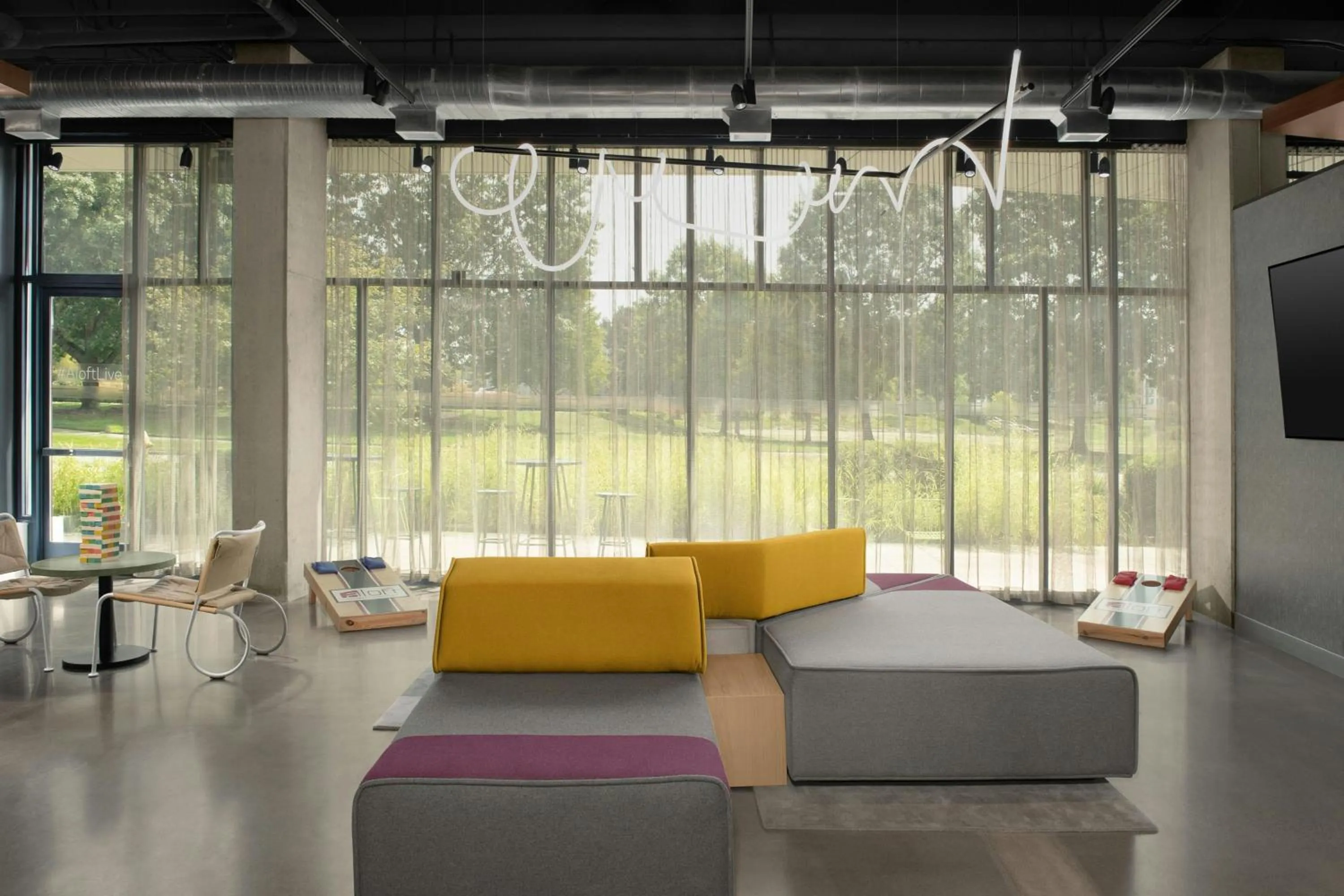 Lobby or reception in Aloft Hillsboro-Beaverton