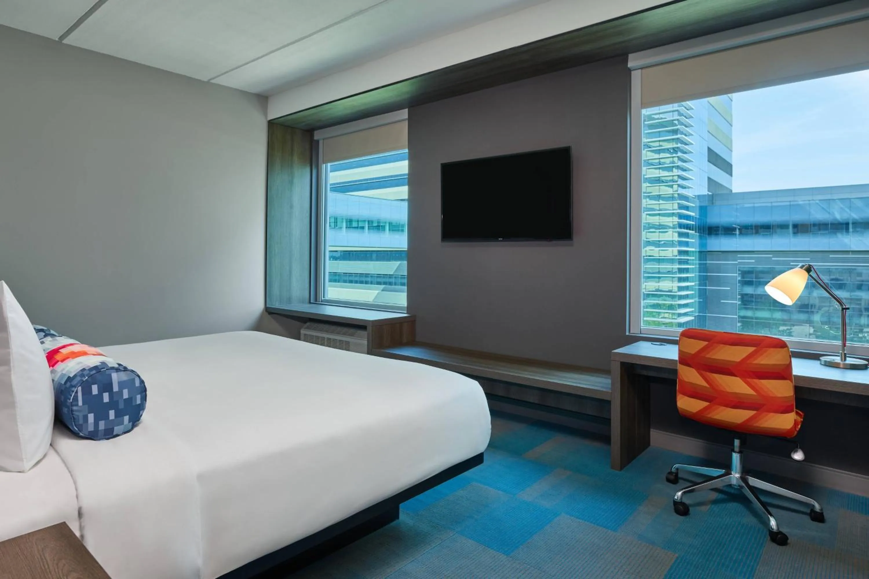 Bedroom, Bed in Aloft Richardson