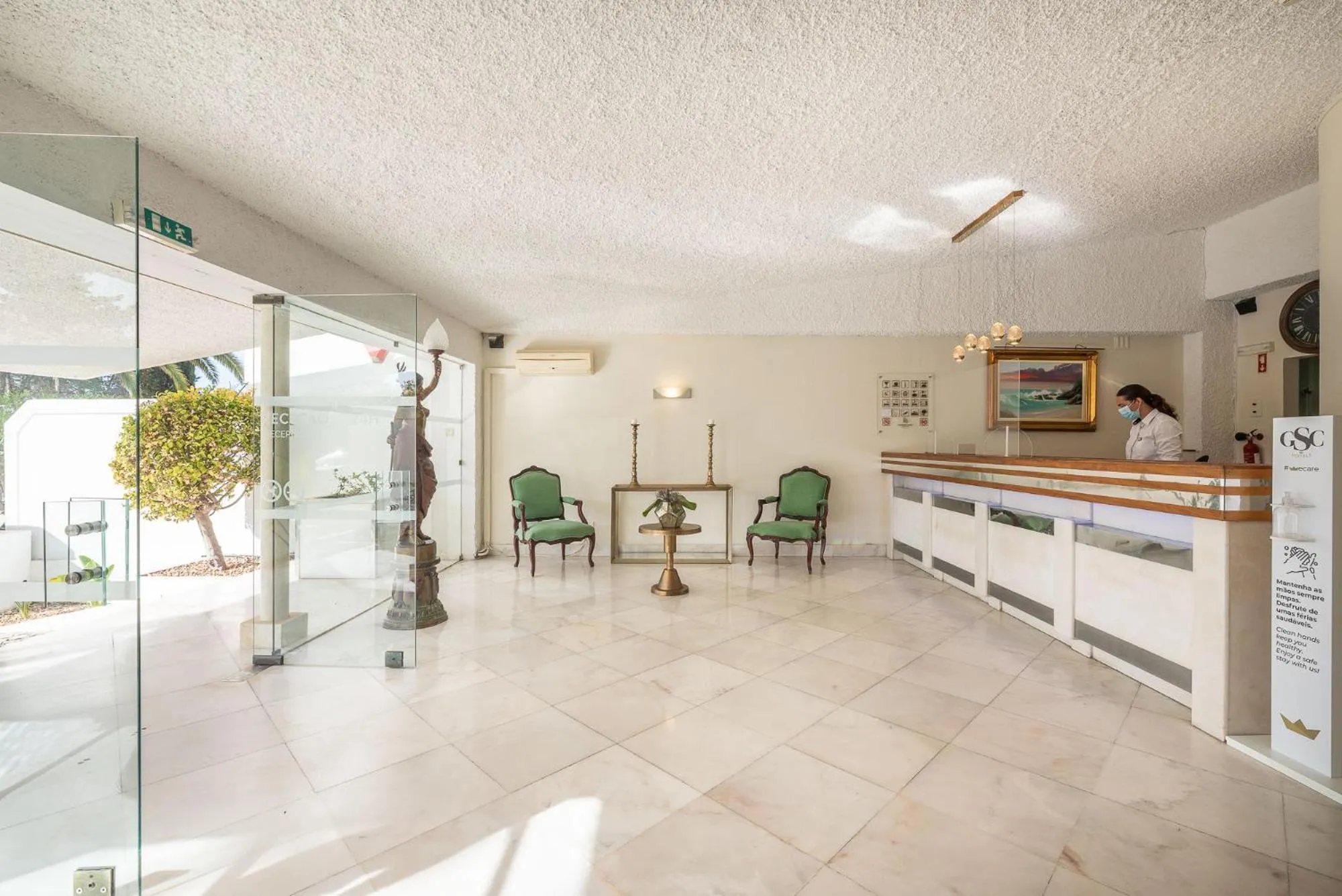 Lobby or reception in Carvoeiro Garden Hotel