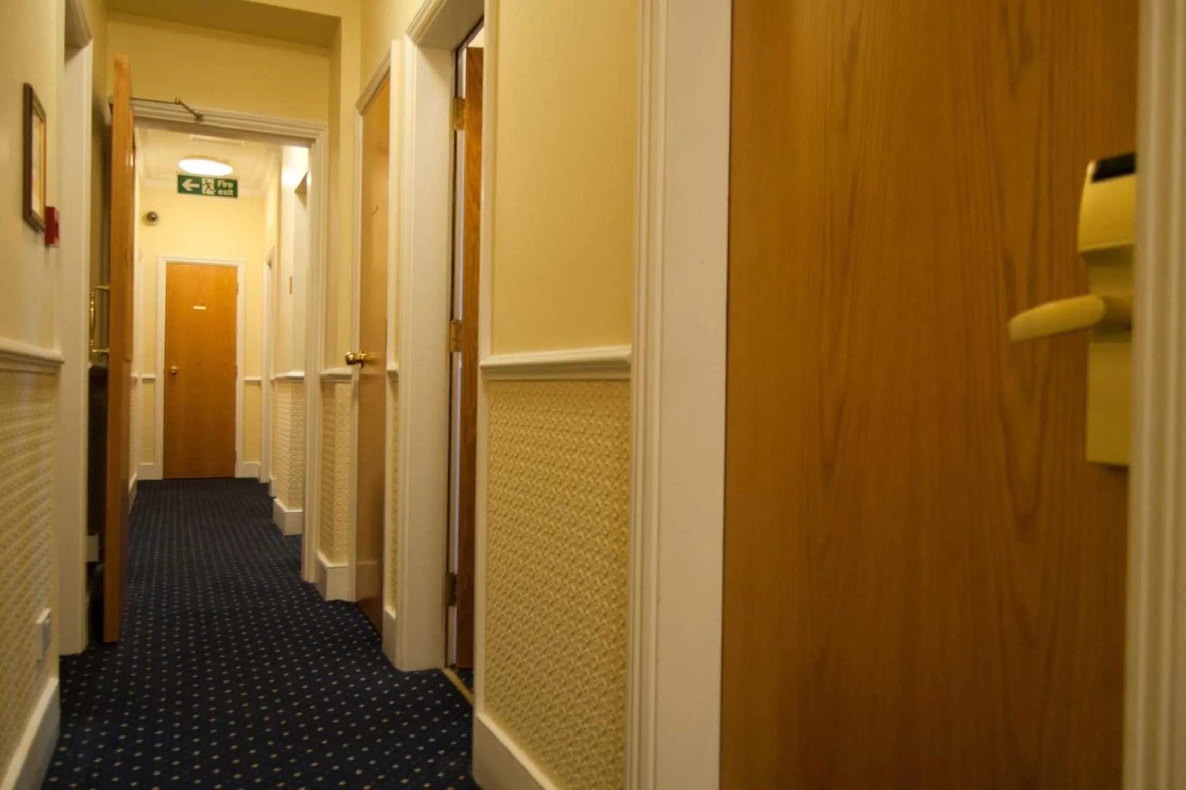 Area and facilities in Days Inn Hyde Park