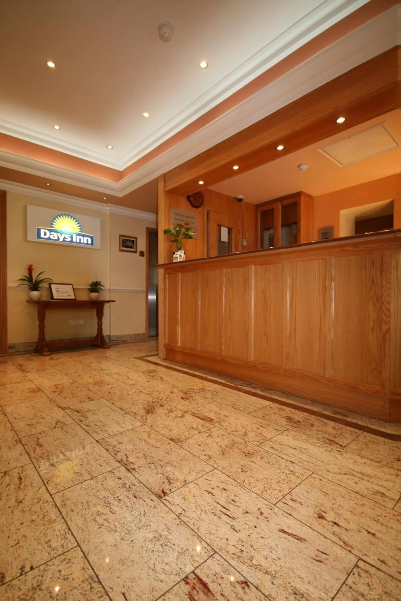 Lobby or reception in Days Inn Hyde Park