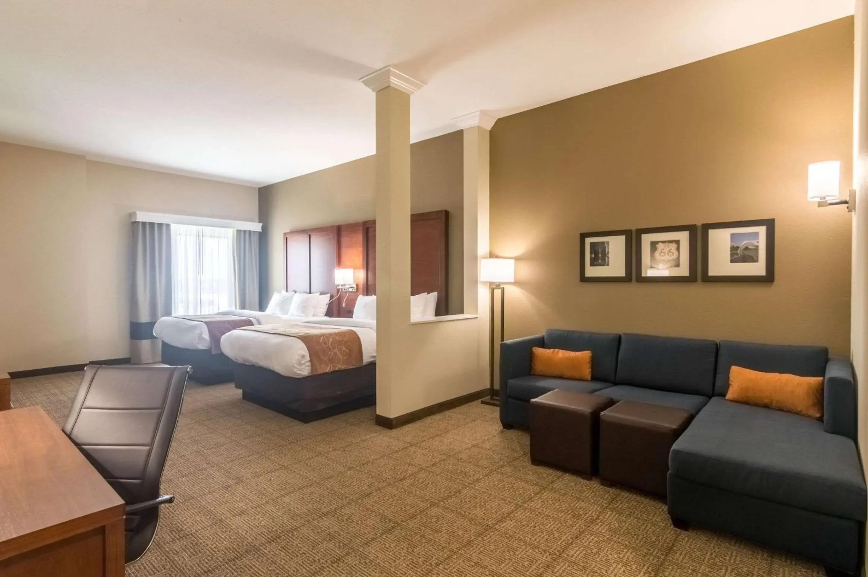 Queen Suite with Two Queen Beds in Comfort Suites Meridian and I-40 Queen Suite with Two Queen Beds in Comfort Suites Meridian and I-40