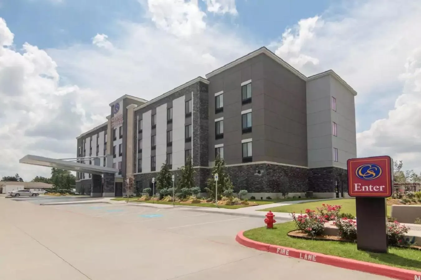 Property building in Comfort Suites Meridian and I-40