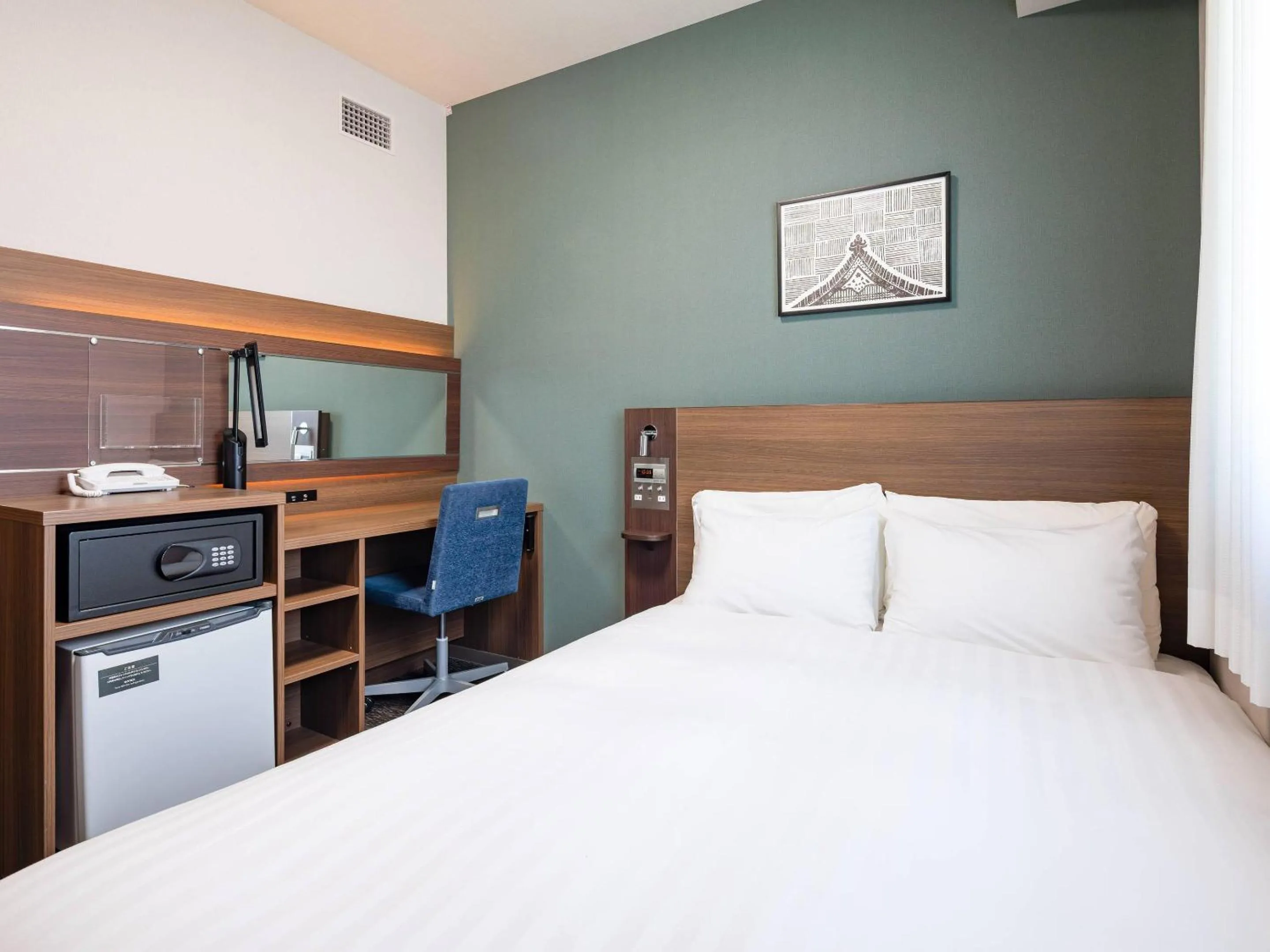 Bedroom, Bed in Comfort Hotel ERA Tokyo Higashi Kanda