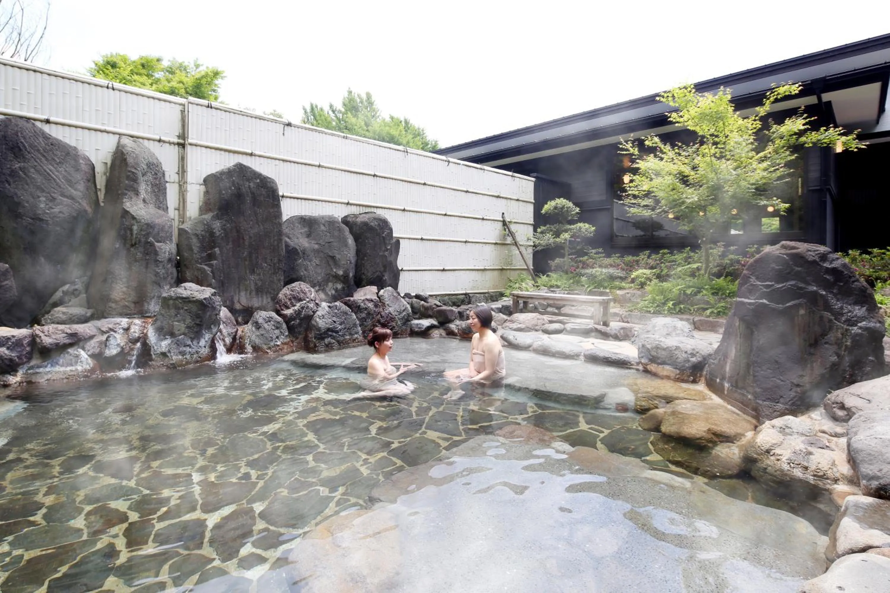 Open Air Bath in Chikurakutei
