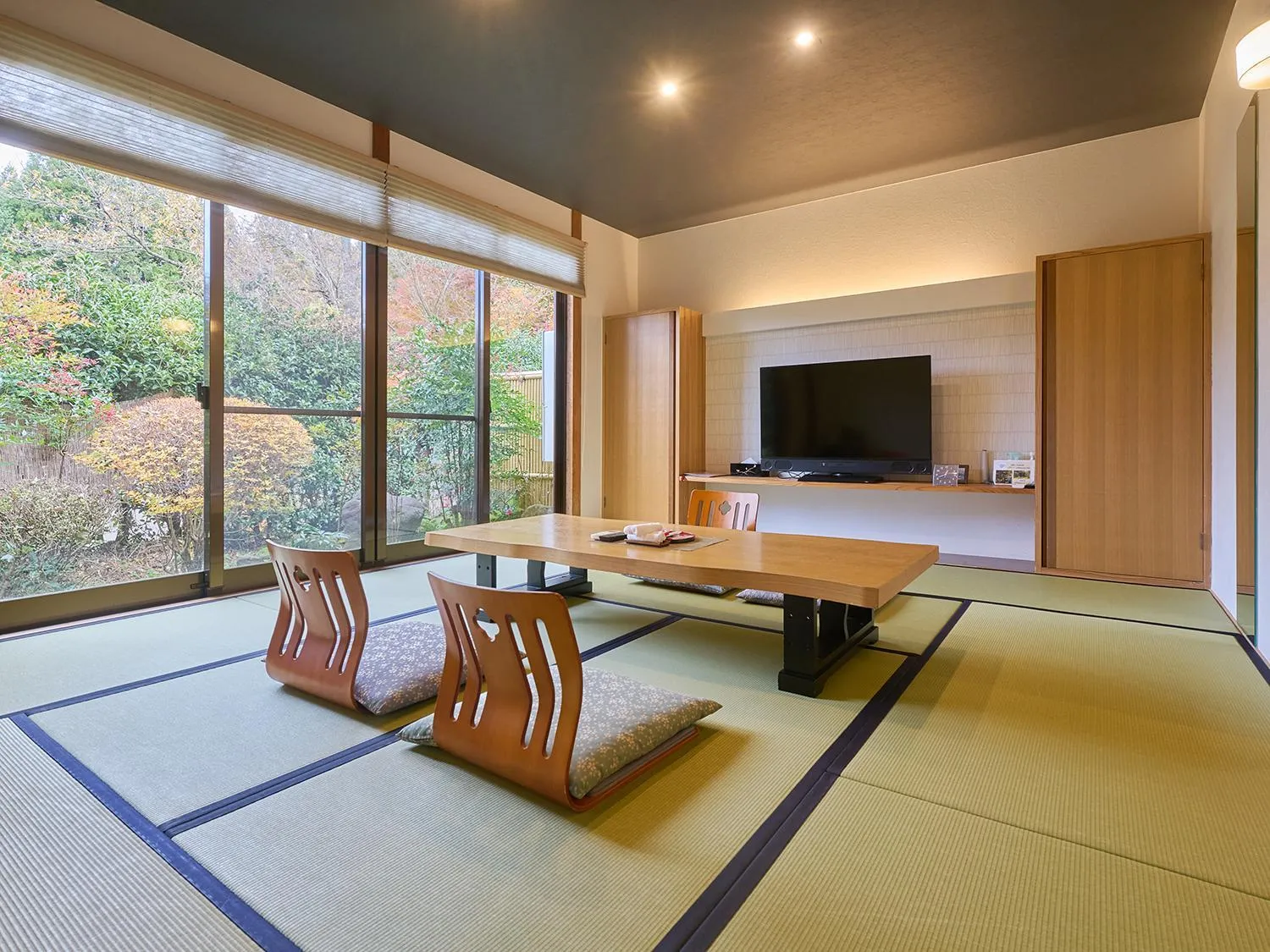 Photo of the whole room in Chikurakutei