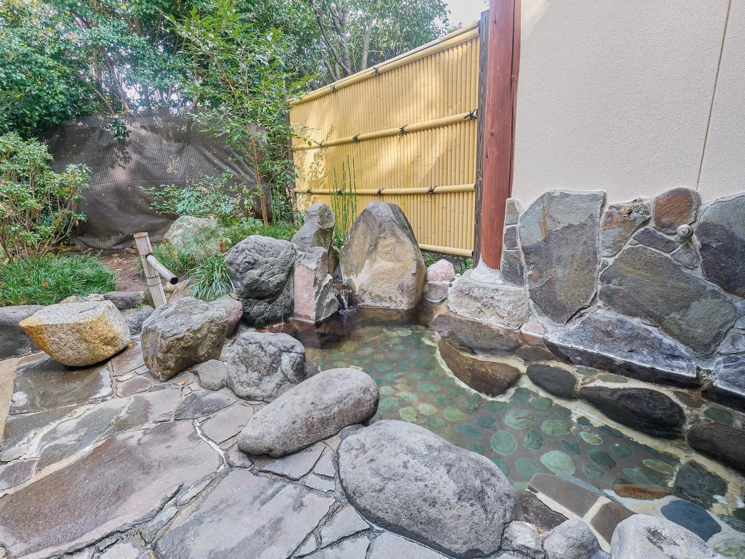 Hot Spring Bath in Chikurakutei