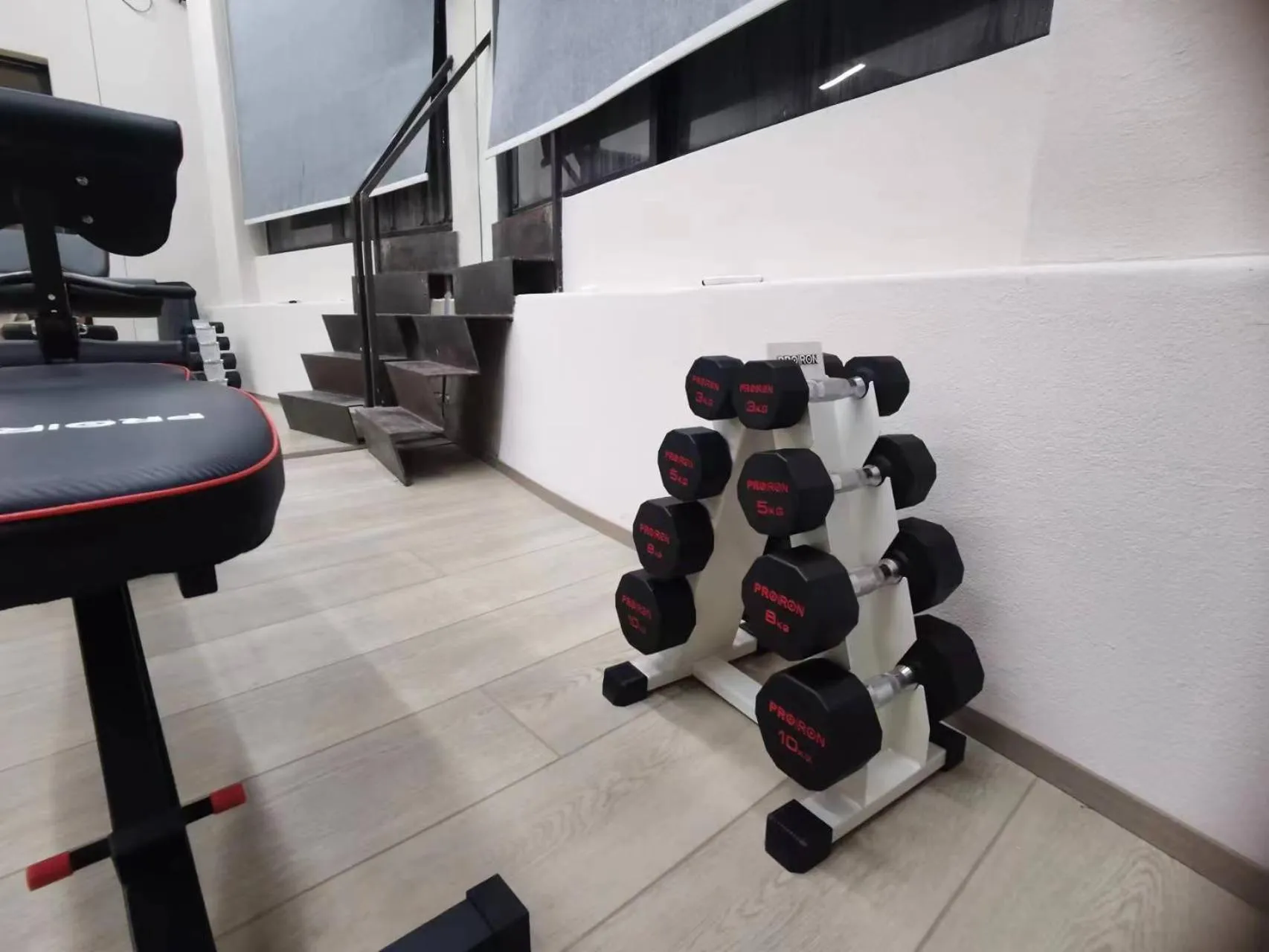 Fitness centre/facilities in EBO Hotel Zijin gang Asian Games Park Store Zhejiang university