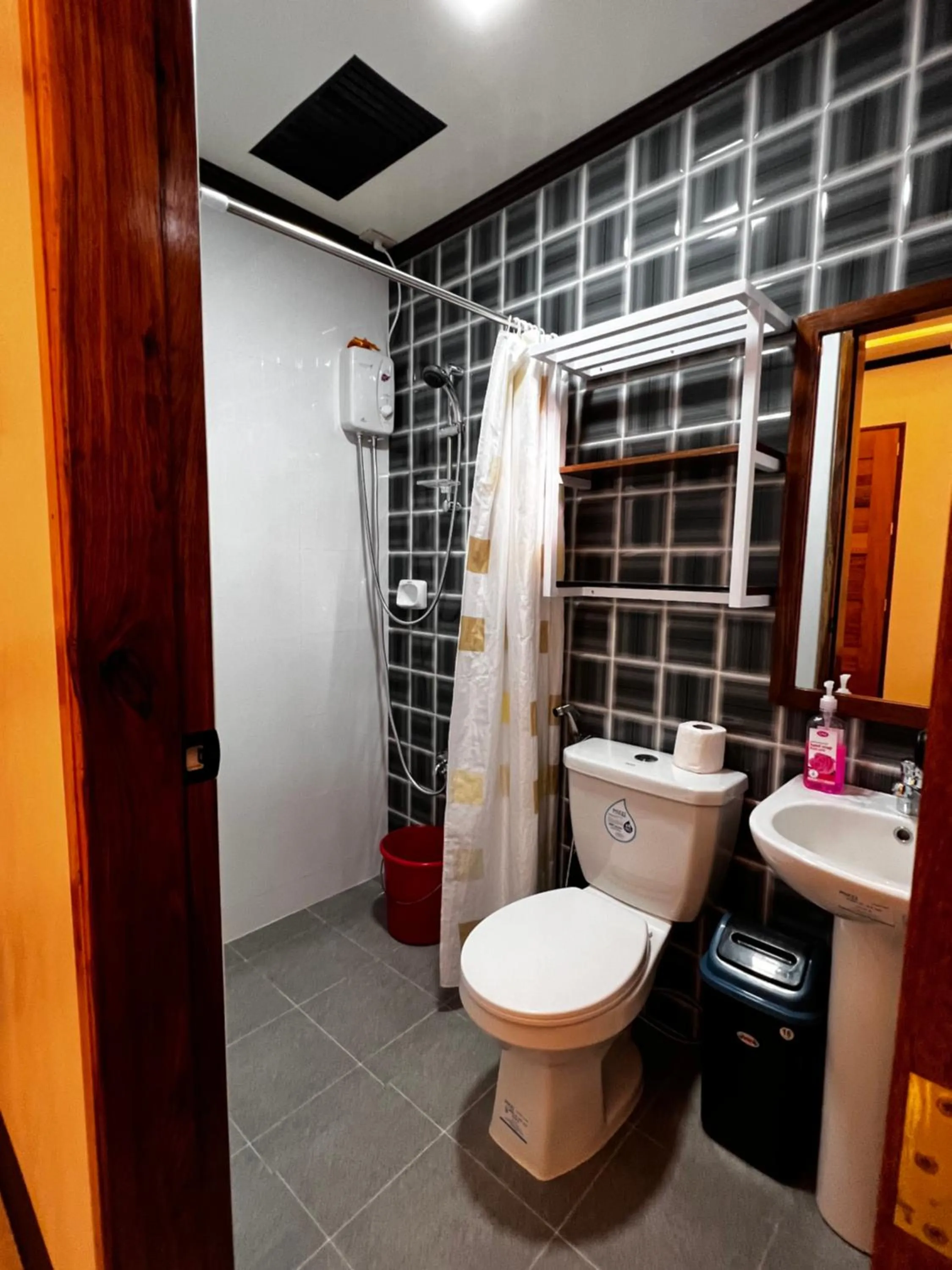 Aquilah Homestay Inn