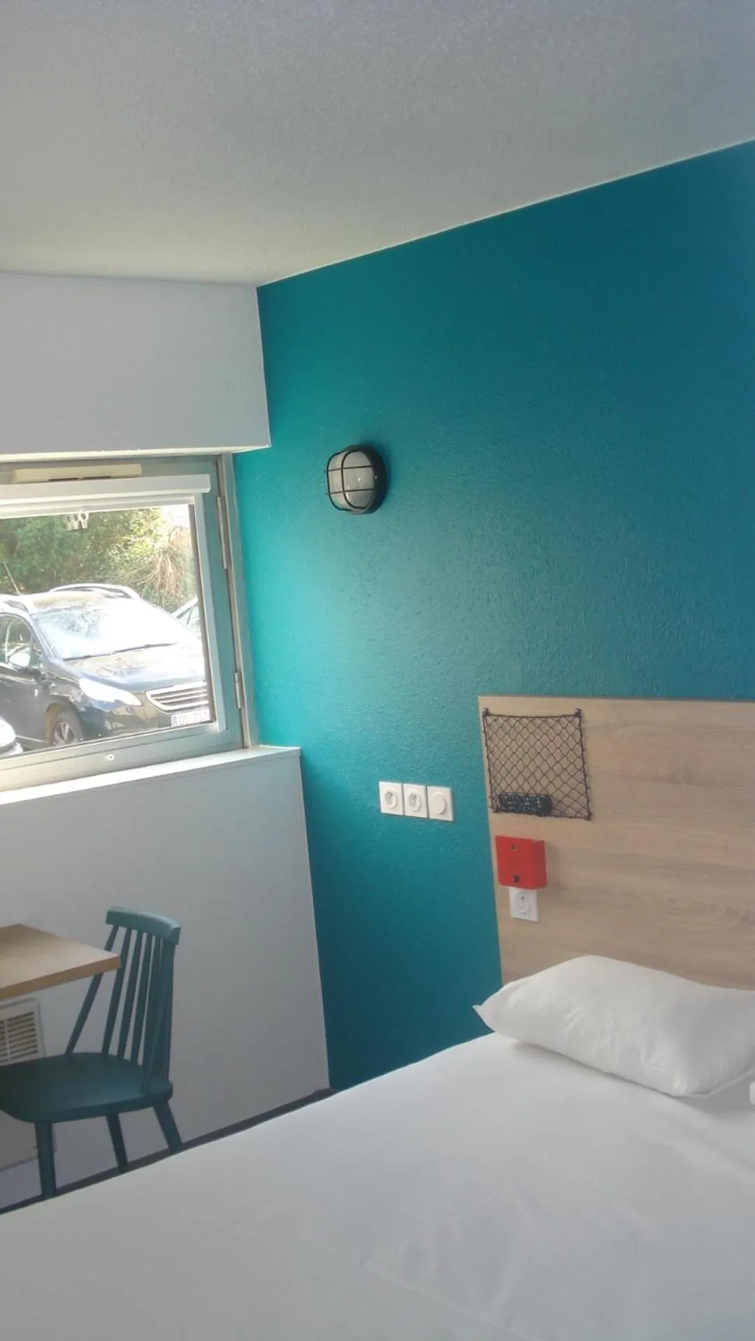 Bed in hotelF1 Igny Massy TGV