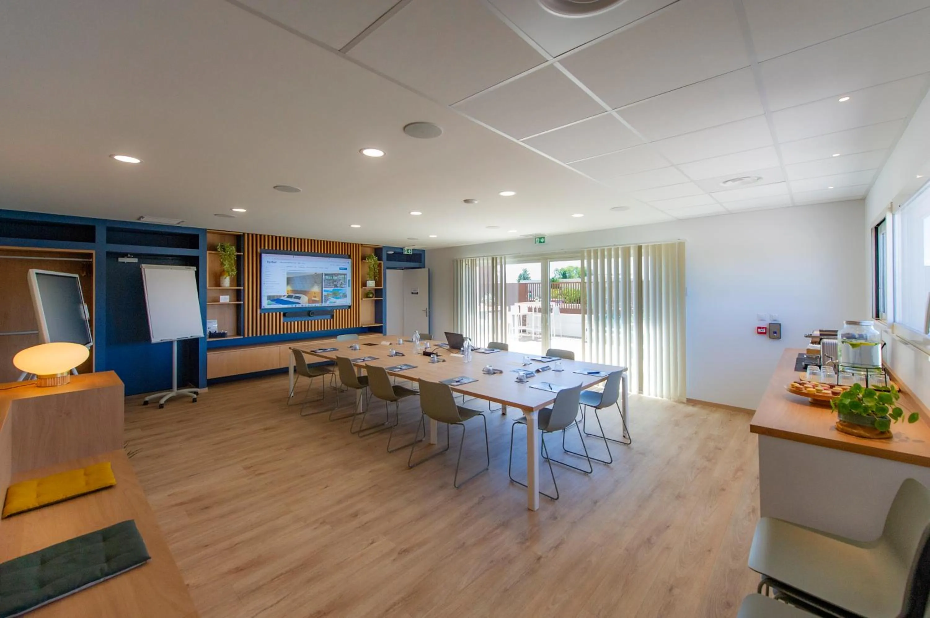 Living room in Kyriad Montpellier Est - Lunel