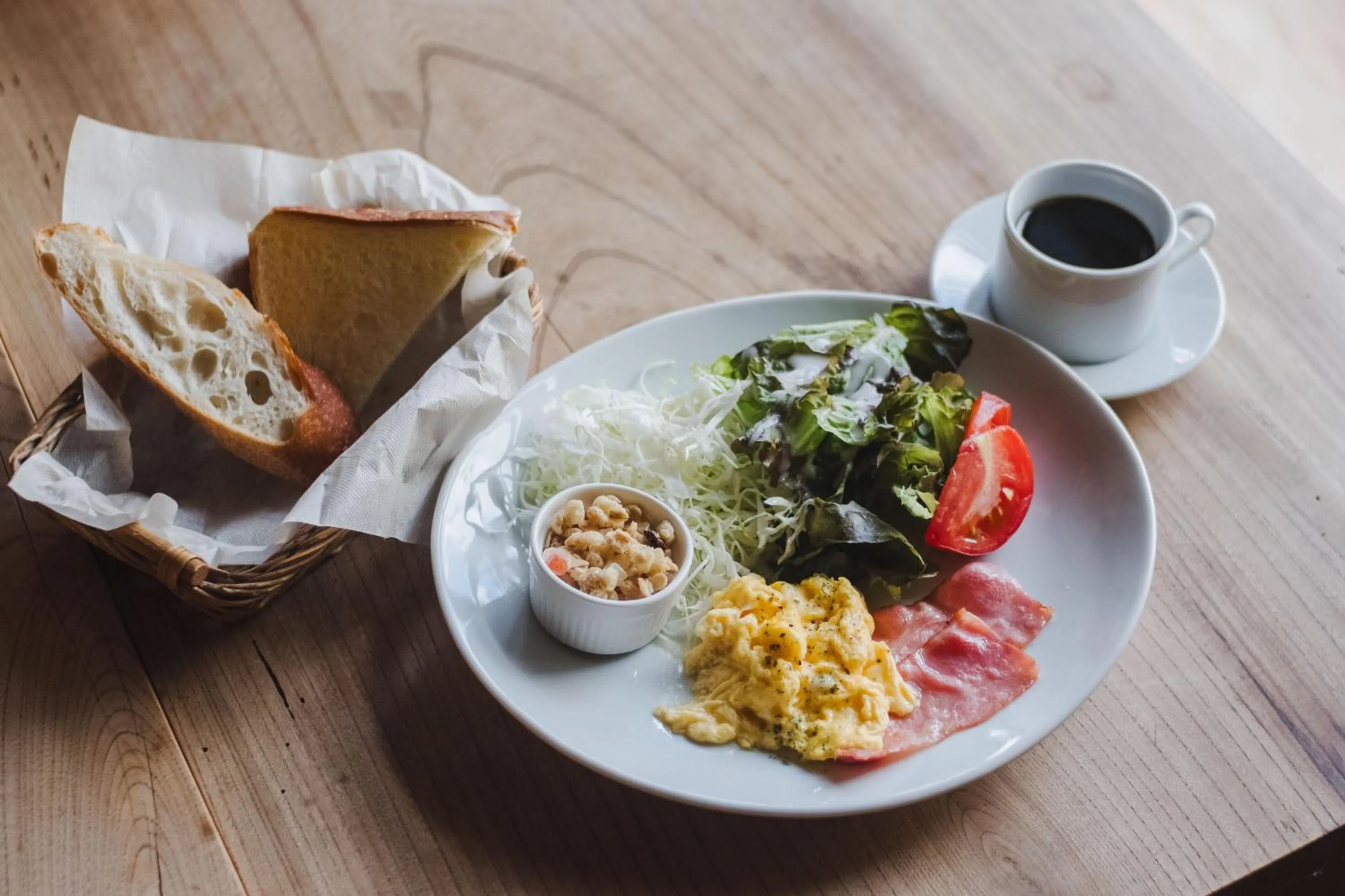 Breakfast in Taketa Ekimae Hostel cue