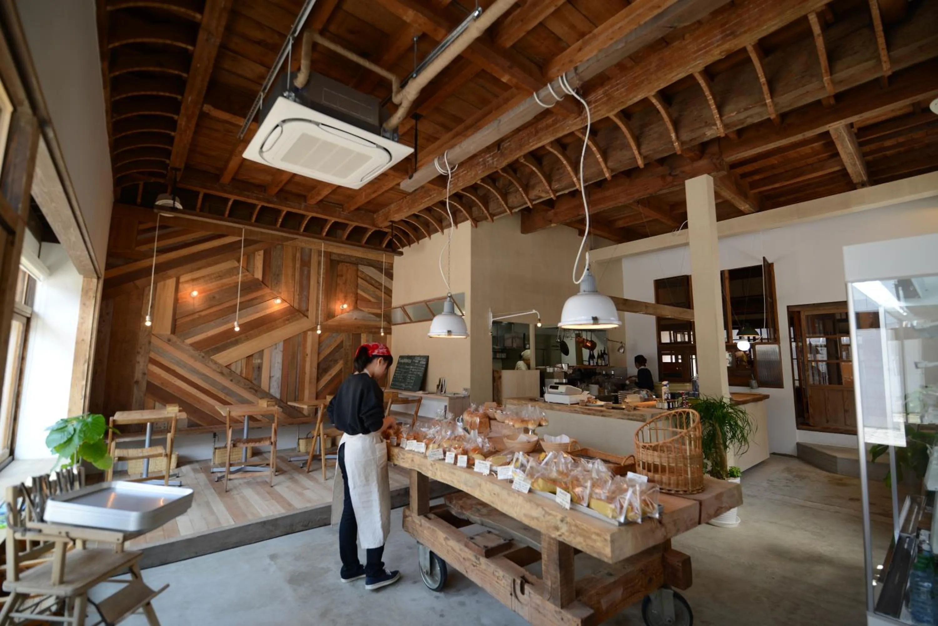 Food and drinks in Taketa Ekimae Hostel cue