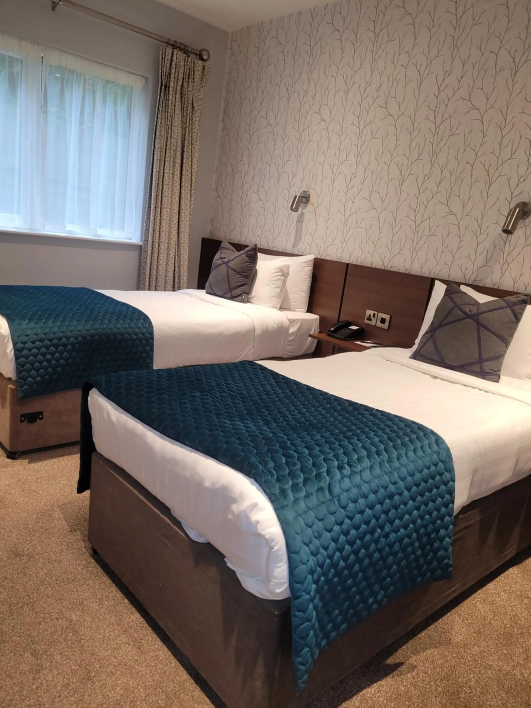 Bedroom, Bed in Arklow Bay Hotel