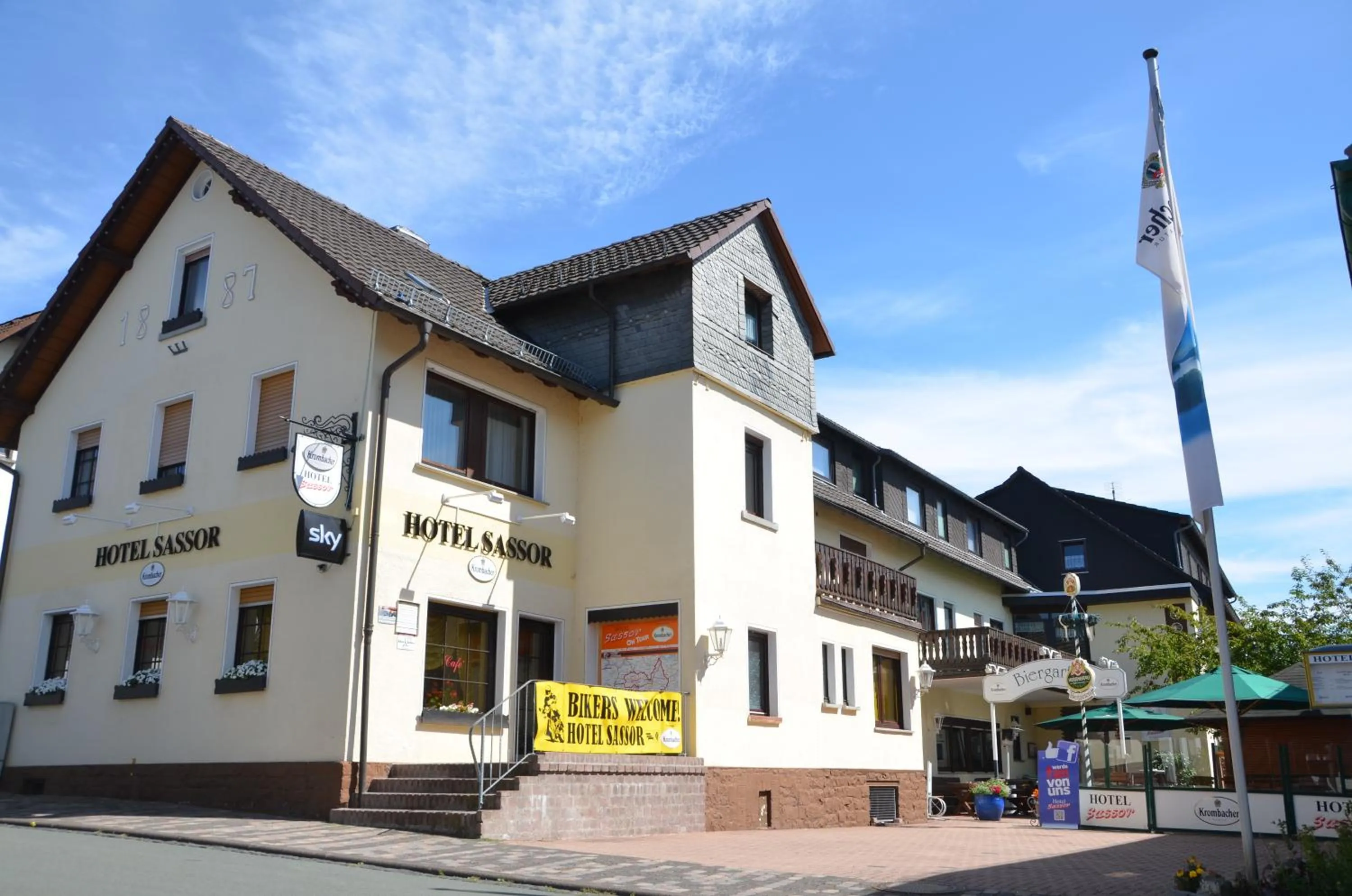 Facade/entrance in Hotel Sassor