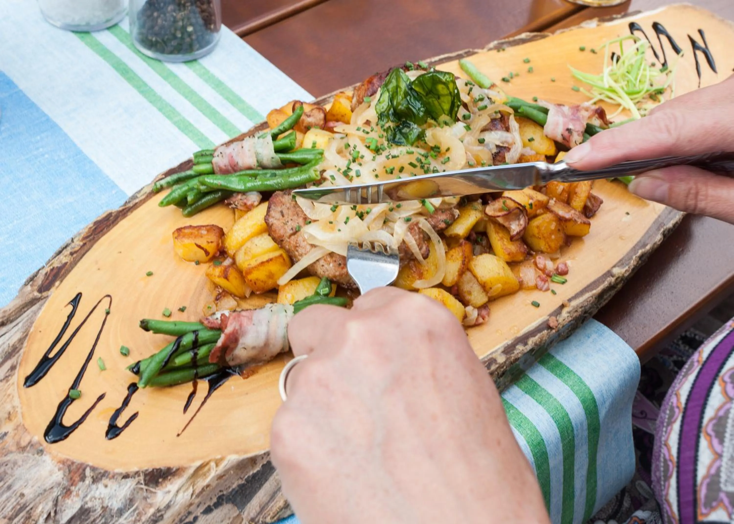 Food in Hotel Sassor