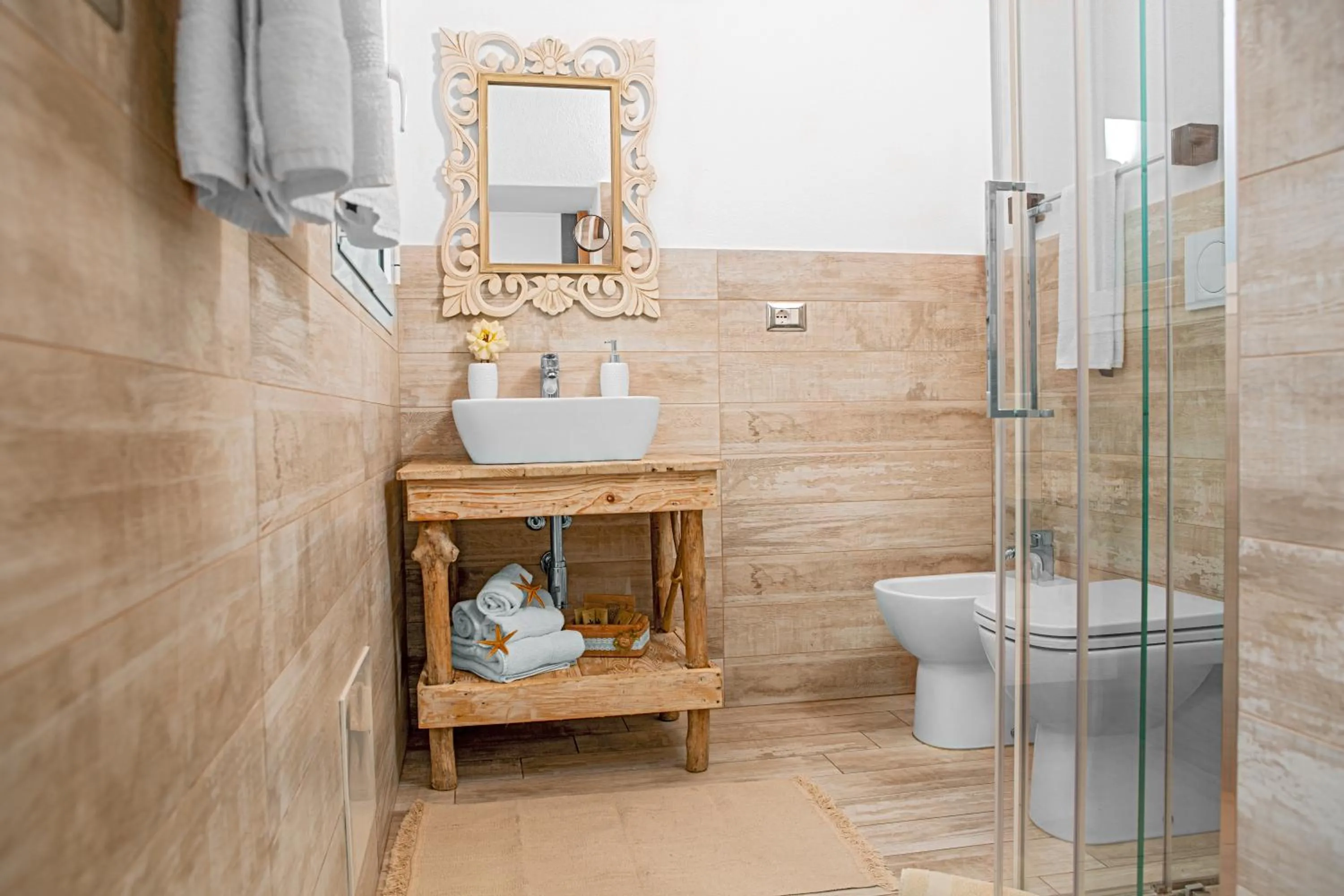 Bathroom in B&B Les Chambres Rooms & Suite