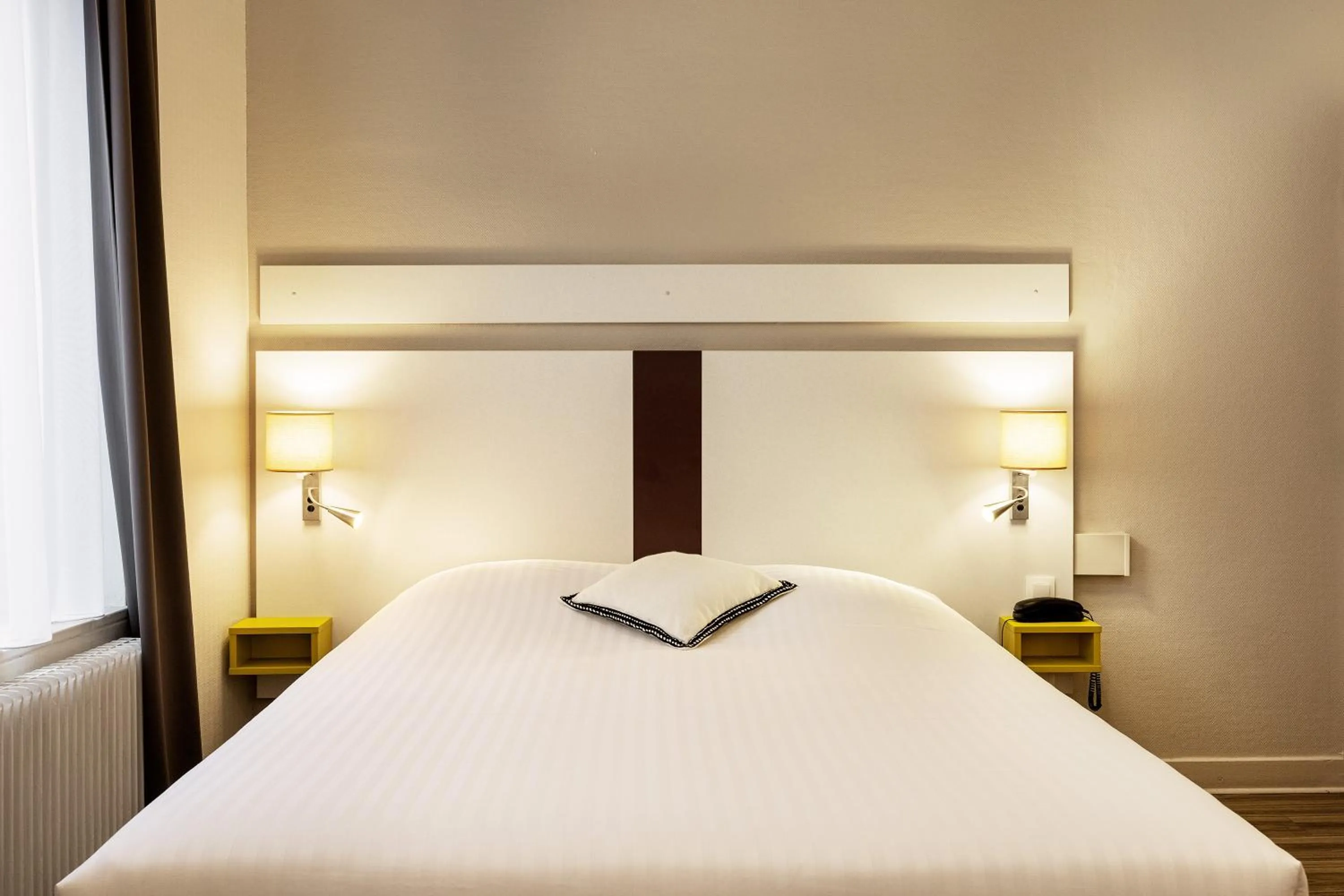 Bed in Grand Hôtel Lille