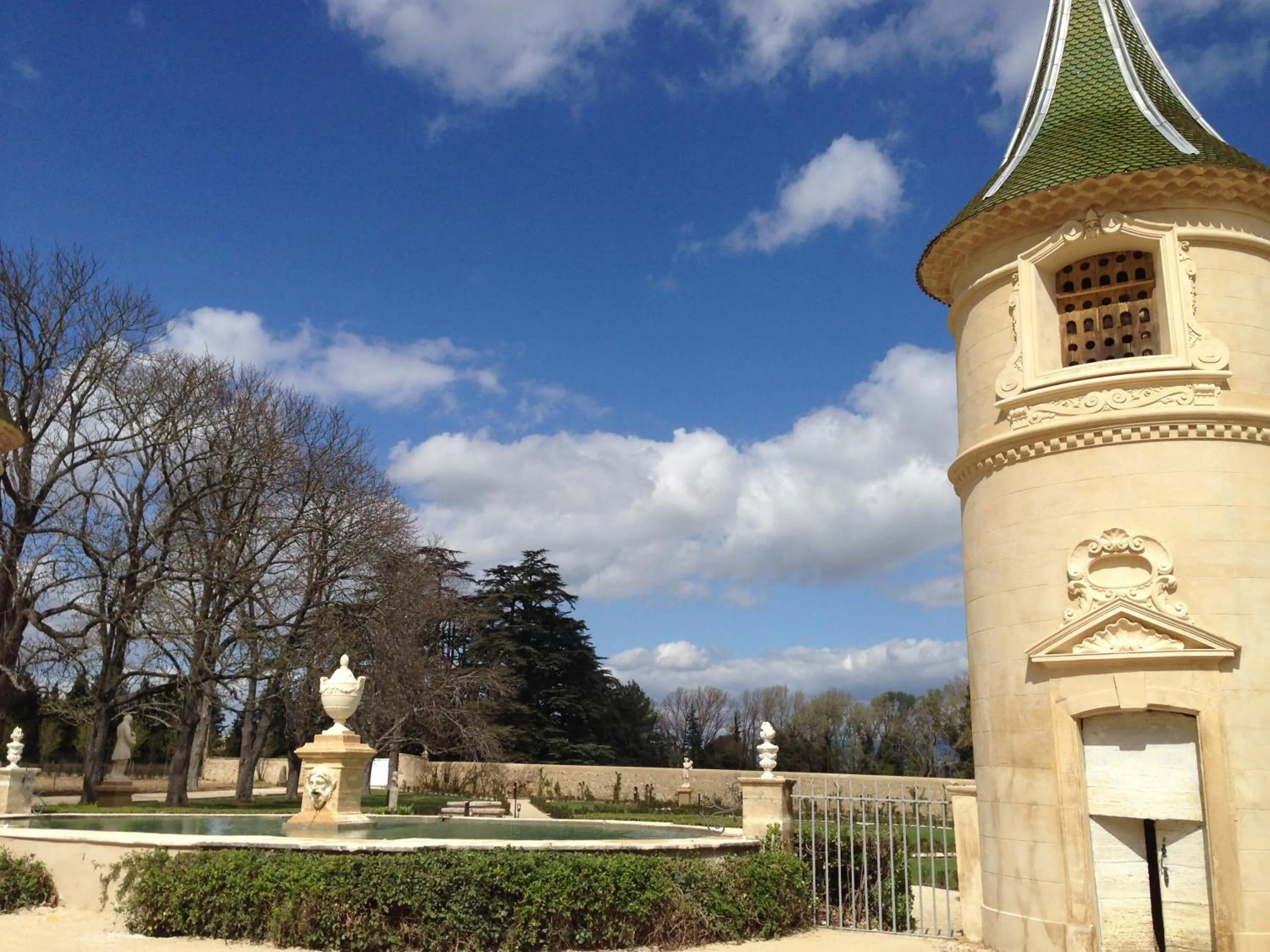 Garden in Château de Fonscolombe