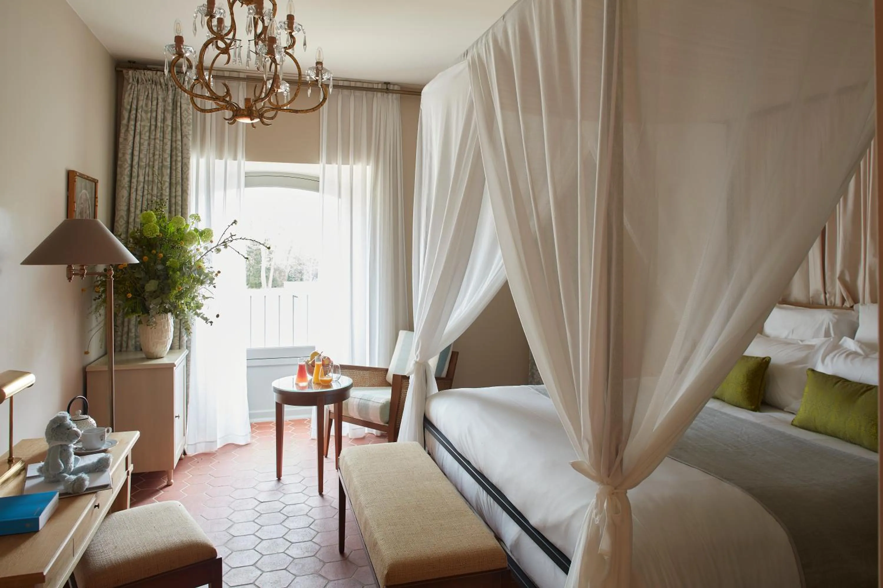 Bed in Château de Fonscolombe