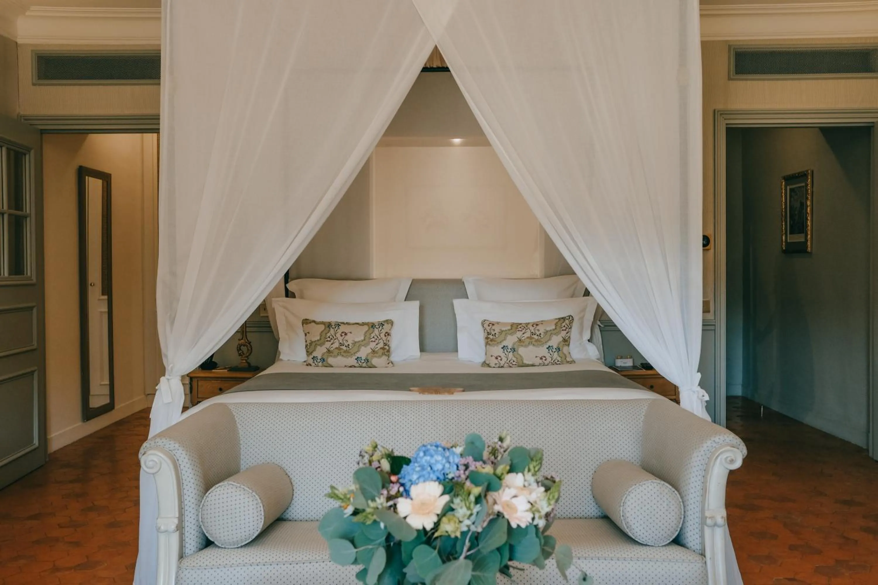 Bed in Château de Fonscolombe