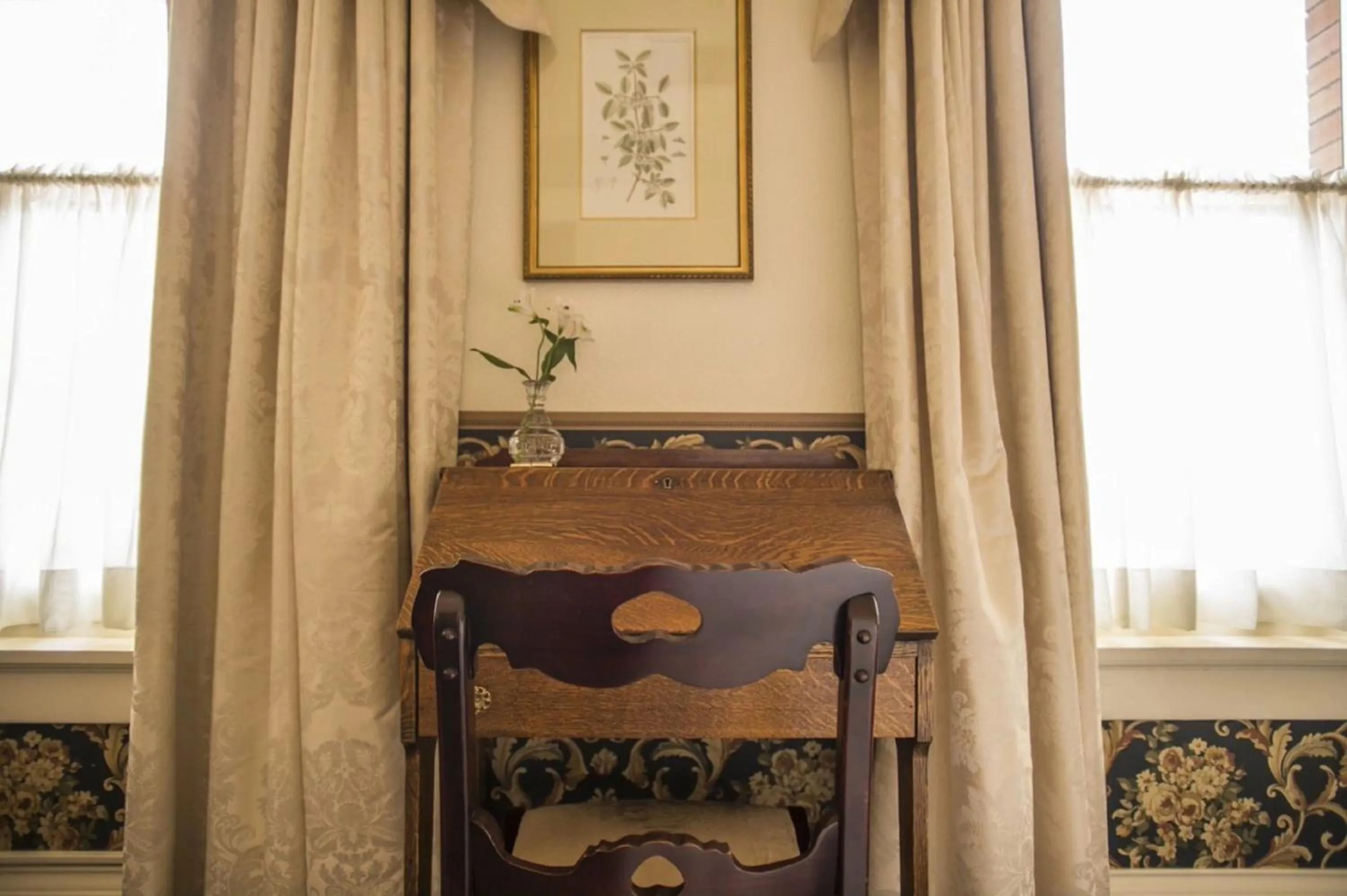 Seating area in Hotel Boulderado
