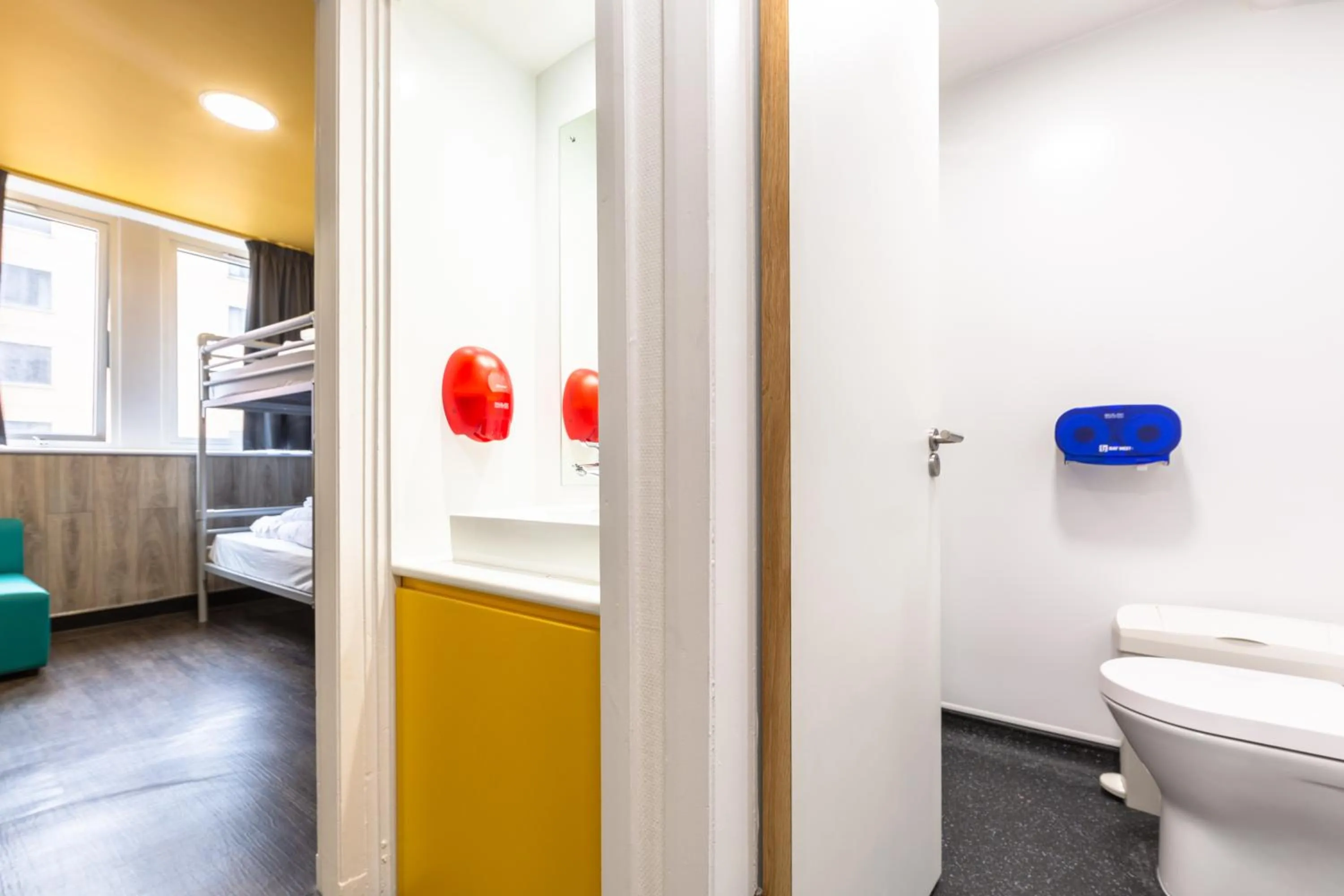 Toilet, Bathroom in Euro Hostel Glasgow