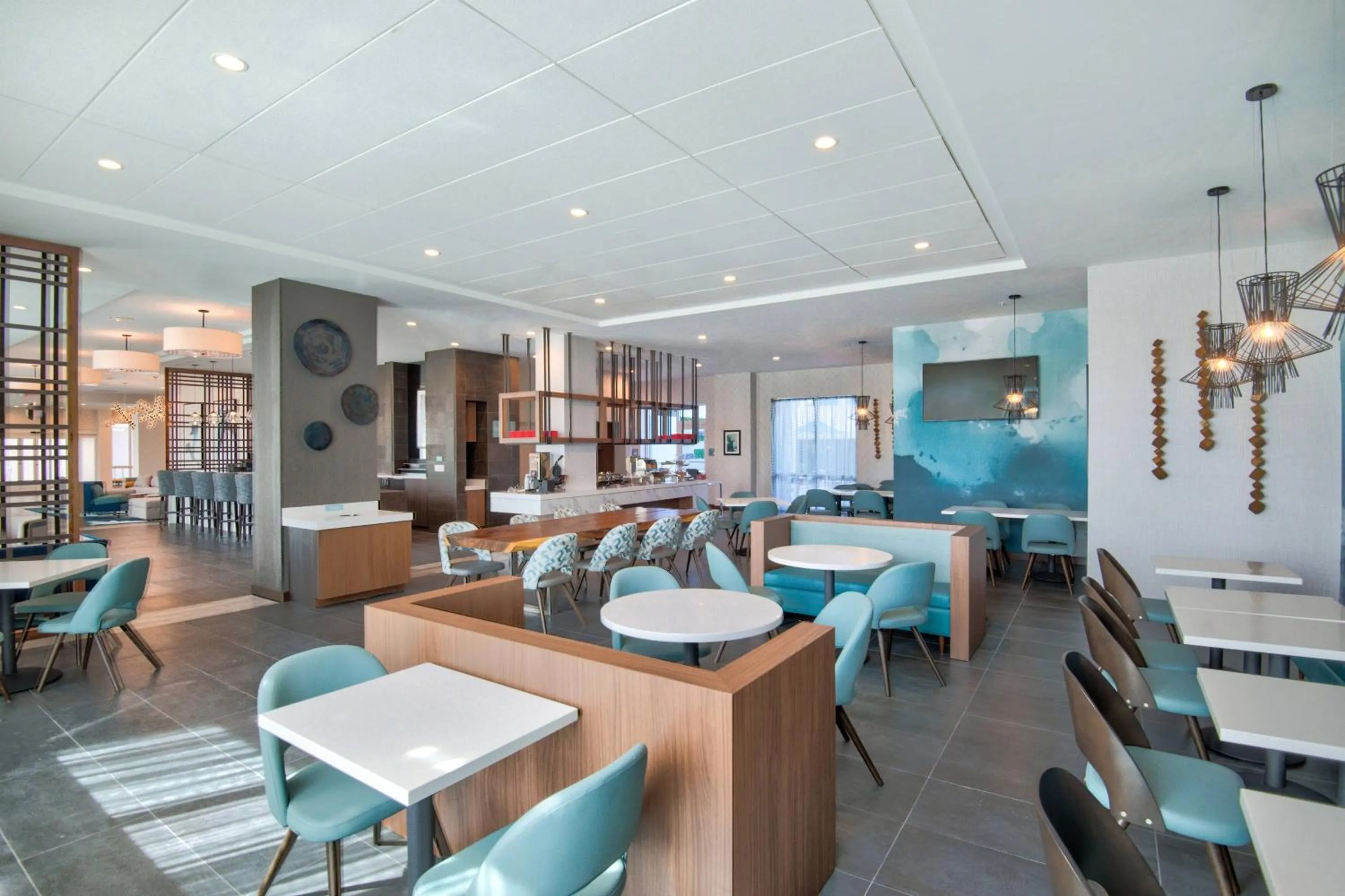 Breakfast in TownePlace Suites by Marriott Miami Airport