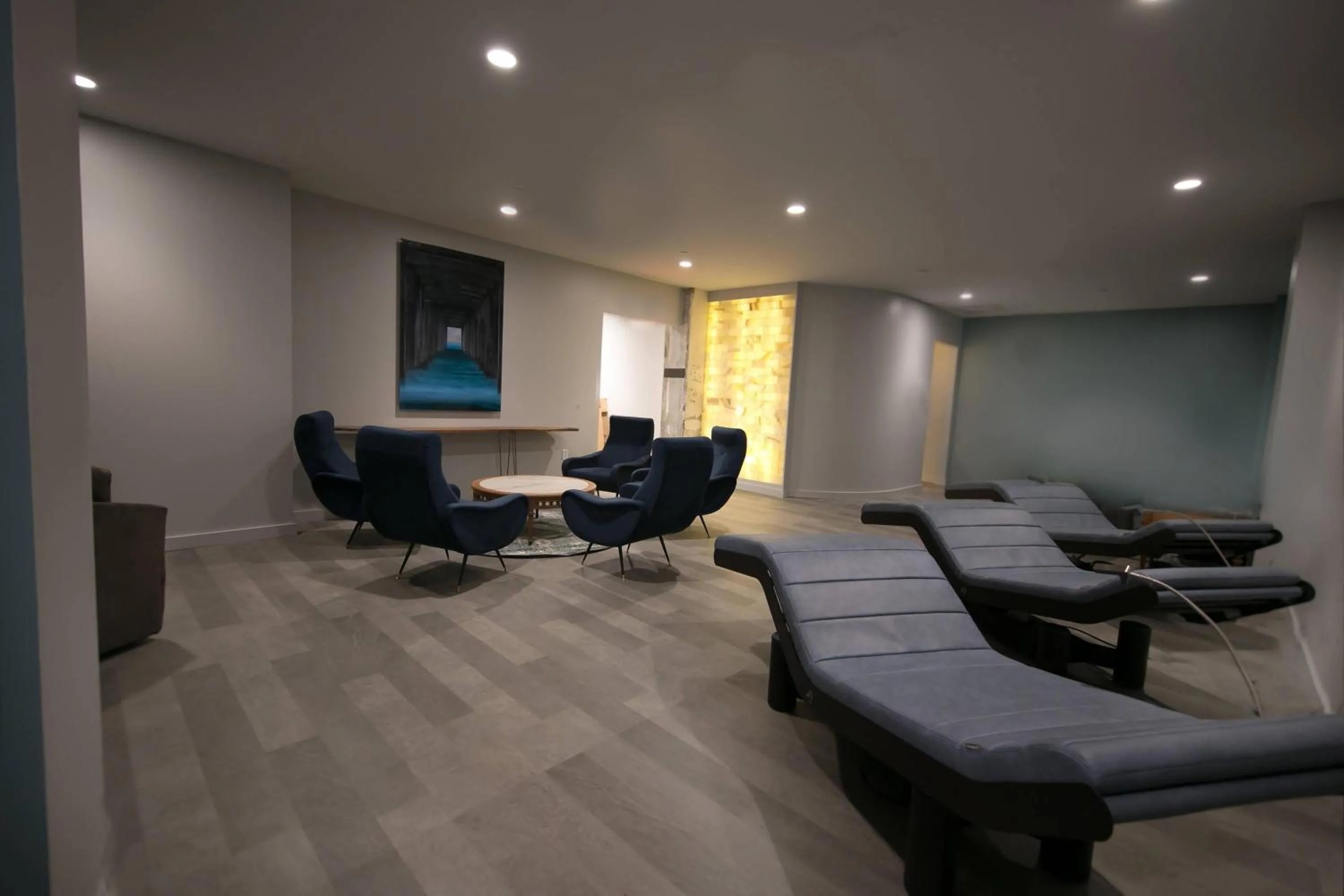 Lounge or bar in The Cavalier Virginia Beach, Autograph Collection